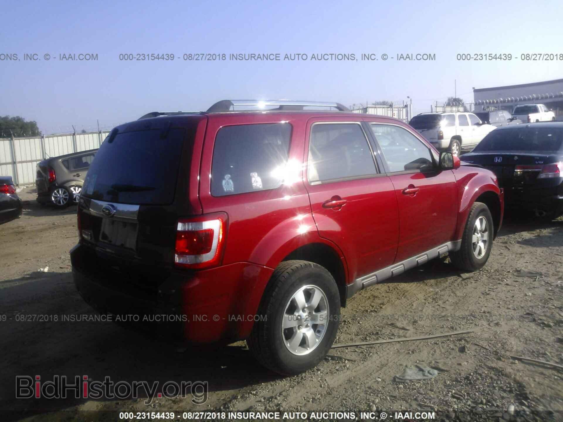 2011 Ford Escape - VIN: 1FMCU0E70BKC24962 - Фото 4