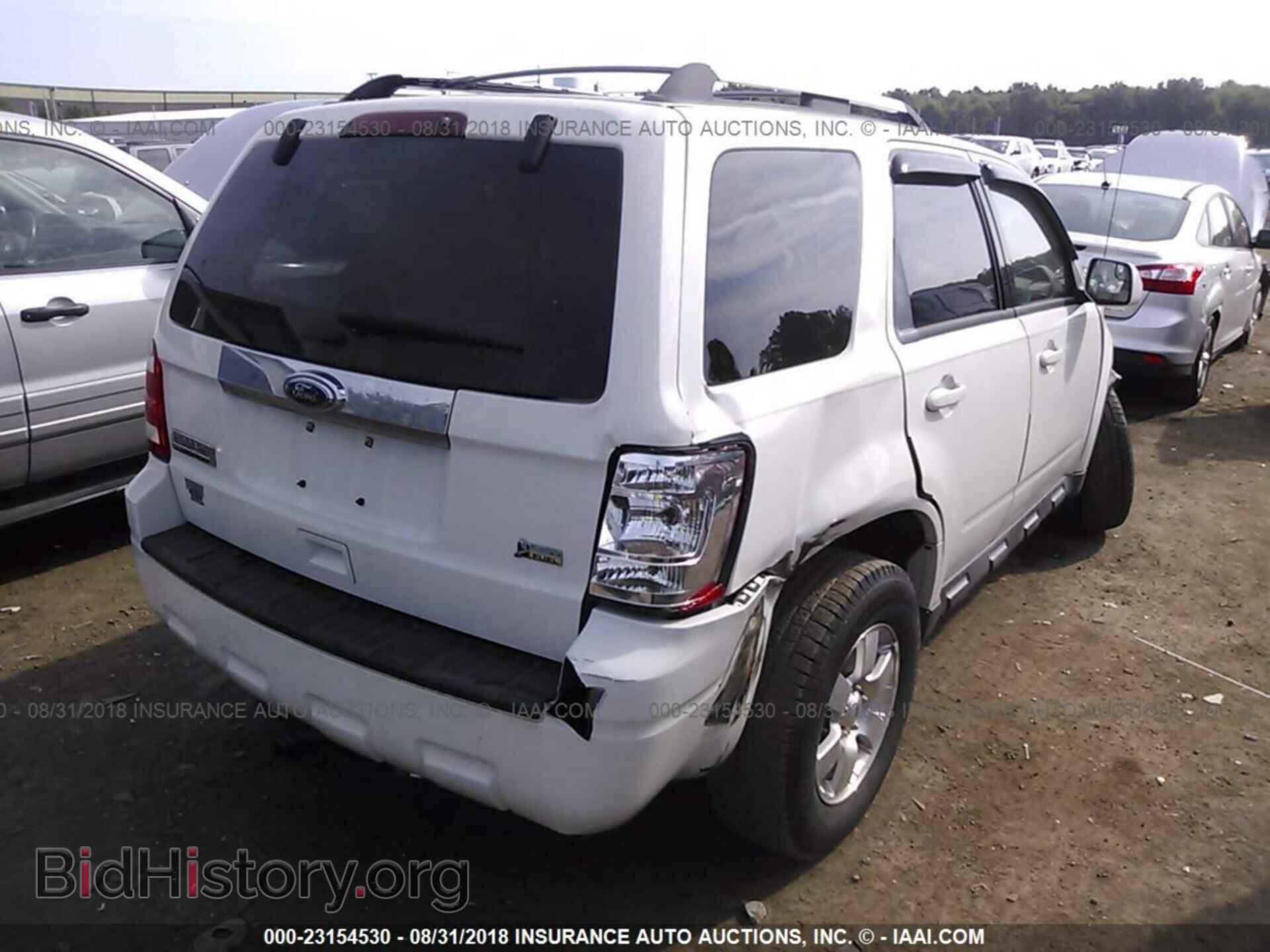 2011 Ford Escape - VIN: 1FMCU0EG3BKC69443 - Photo 4