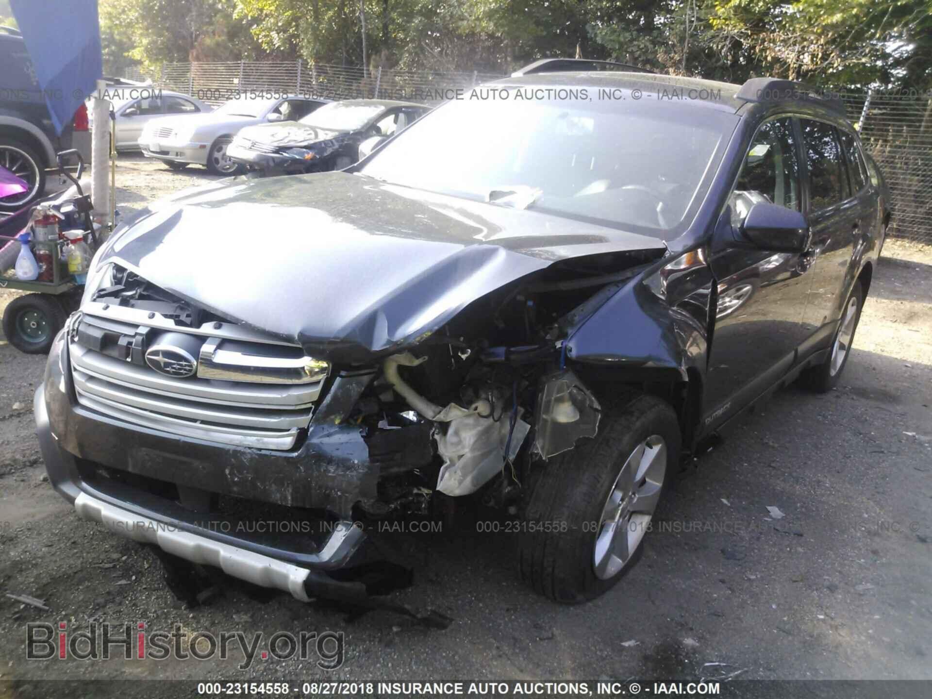 2013 Subaru Outback - VIN: 4S4BRBKC1D3220054 - Photo 2