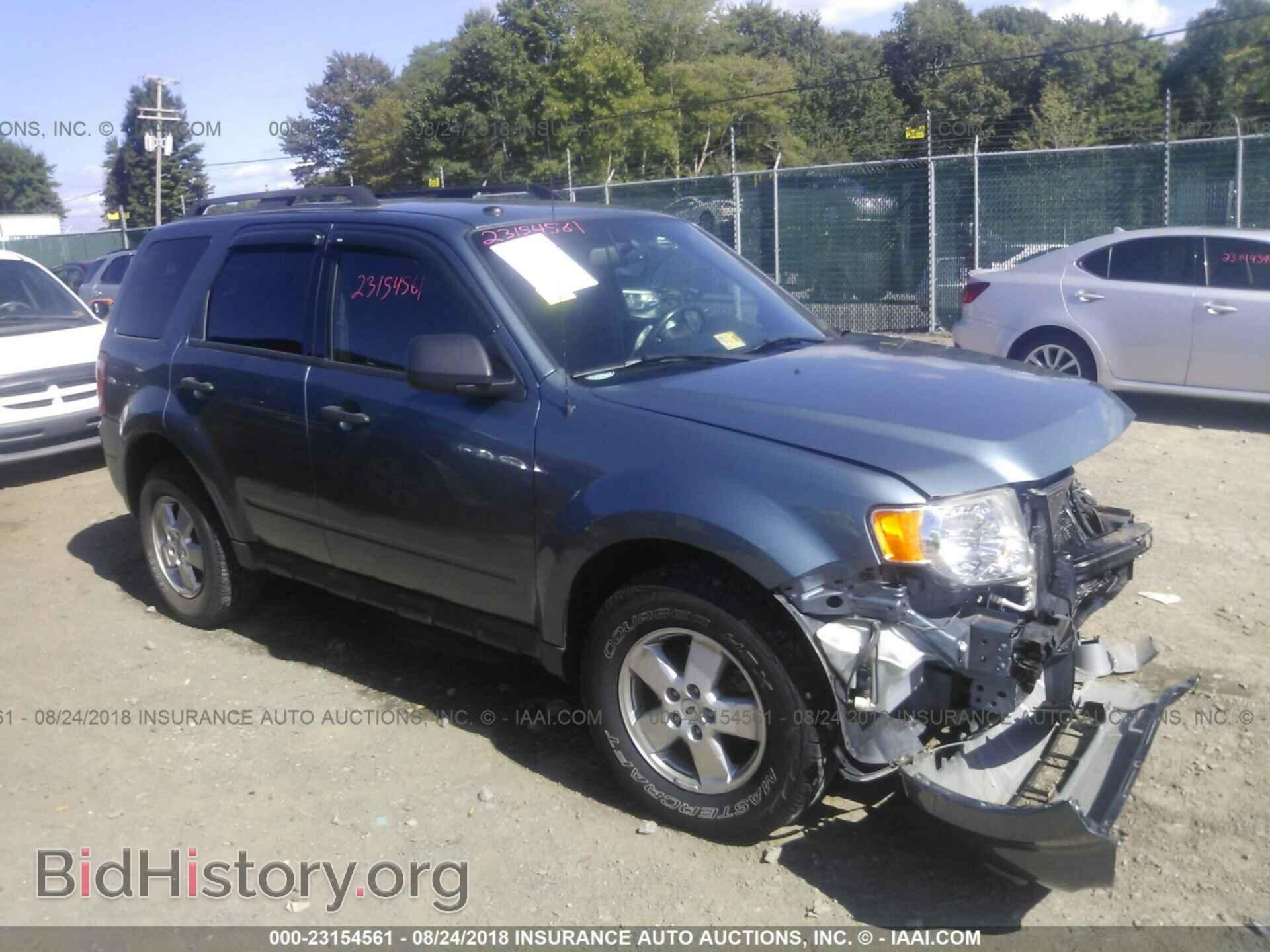 Photo 1FMCU9DG3BKC61512 - Ford Escape 2011