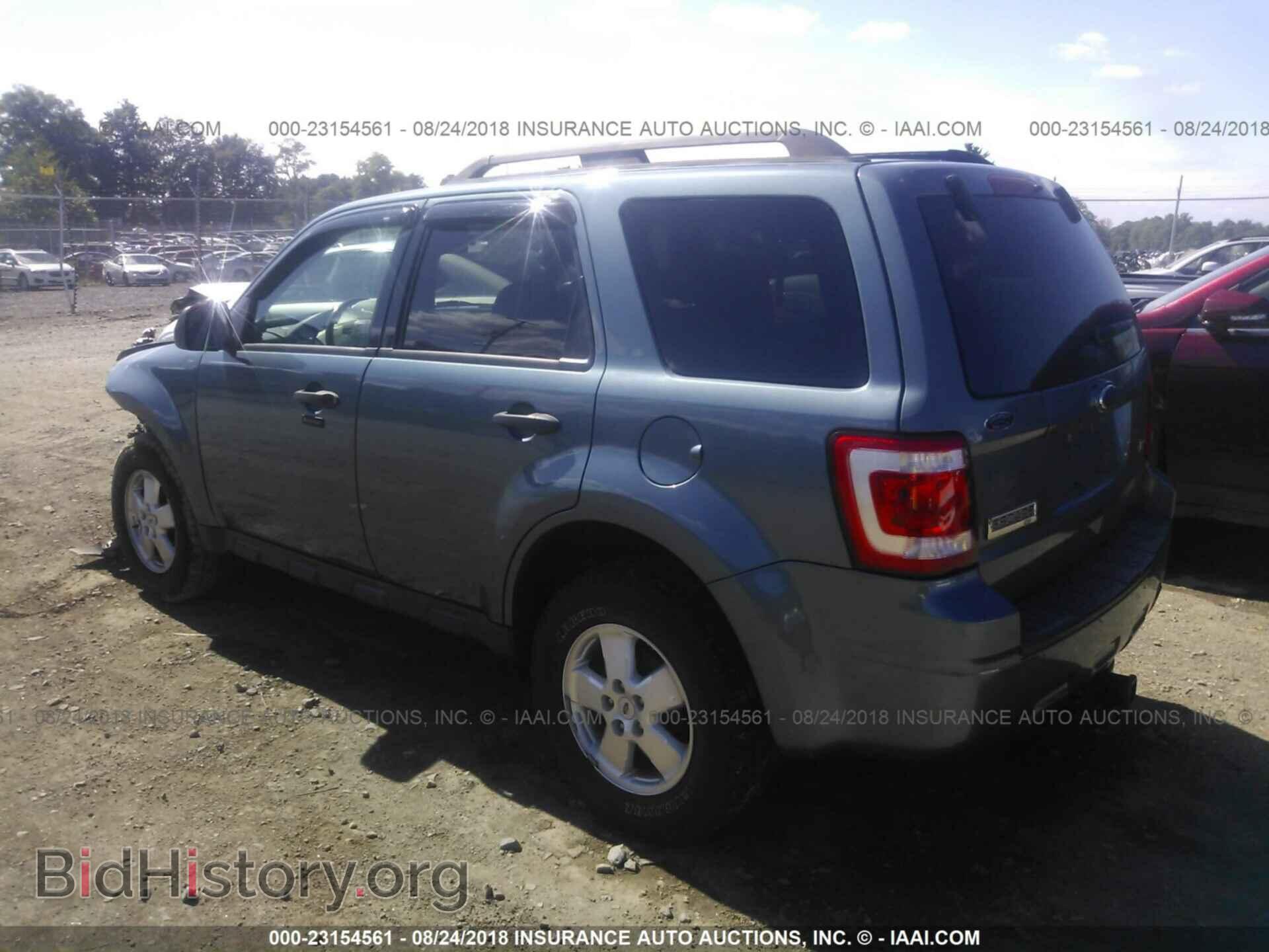 2011 Ford Escape - VIN: 1FMCU9DG3BKC61512 - Photo 3