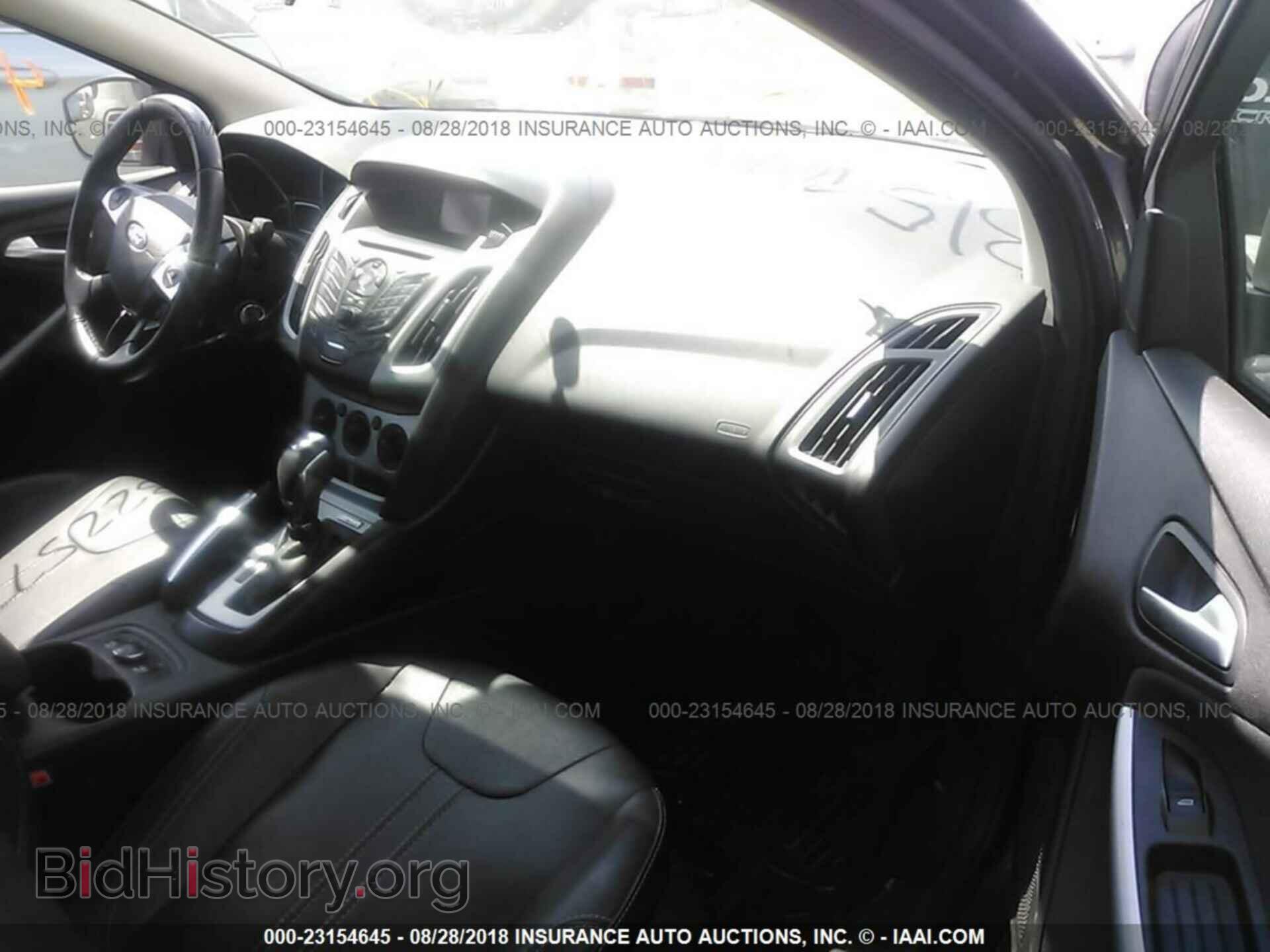 2013 Ford Focus - VIN: 1FADP3F28DL137270 - Photo 5