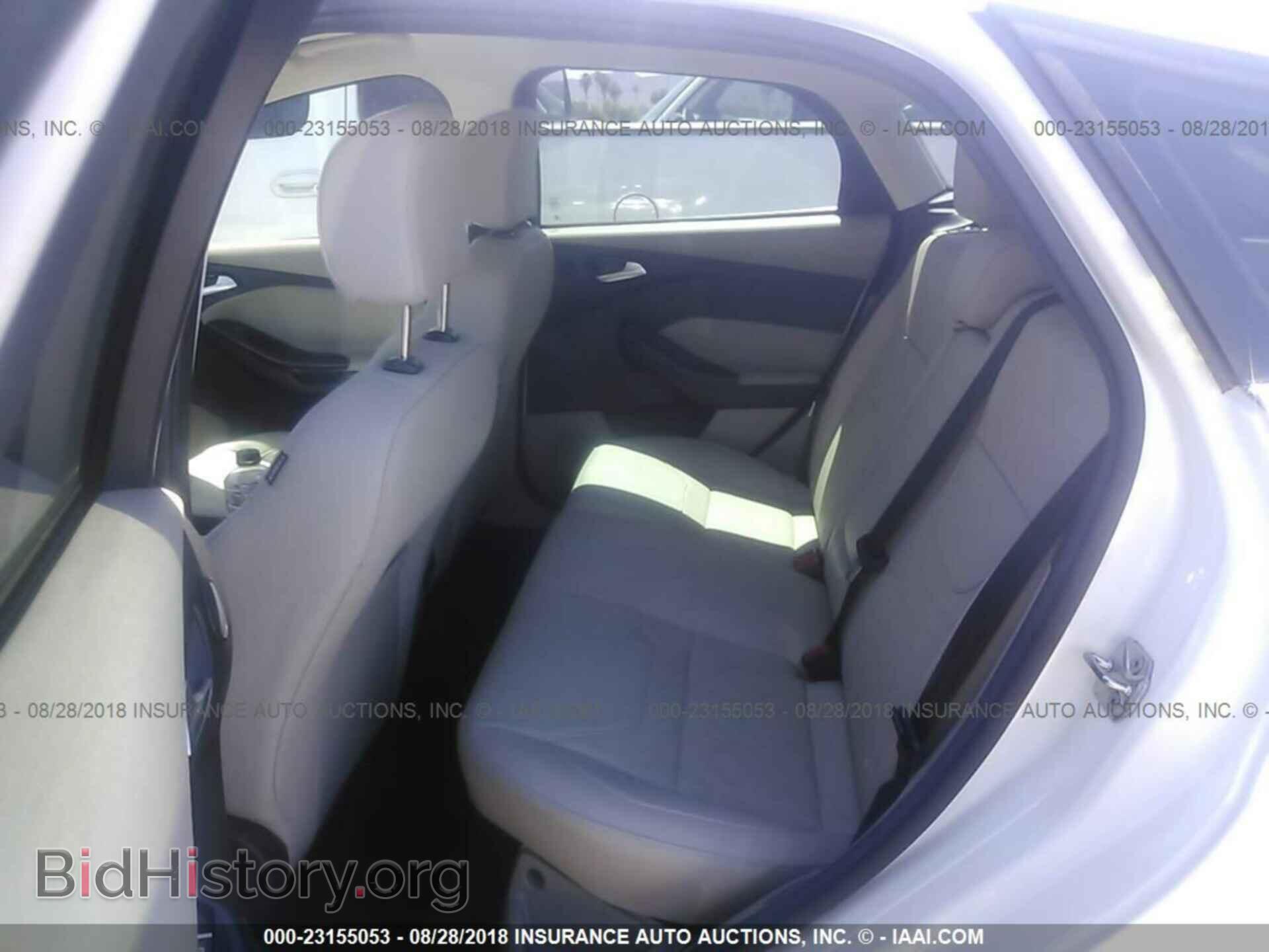 2017 Ford Focus - VIN: 1FADP3R48HL271151 - Photo 8