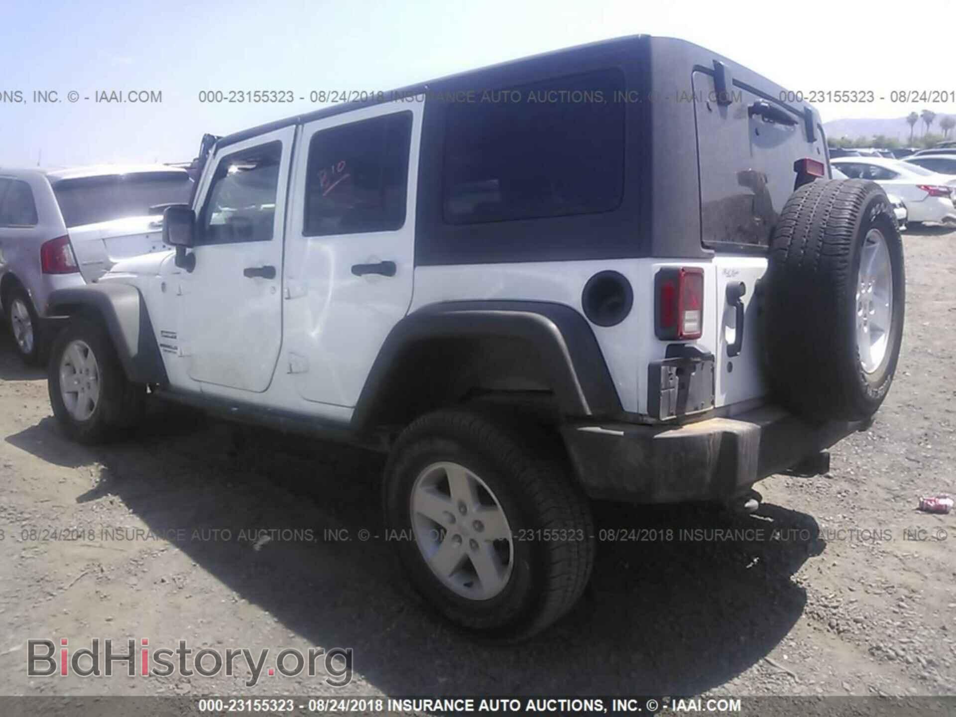 2017 Jeep Wrangler - VIN: 1C4BJWDG2HL529296 - Фото 3