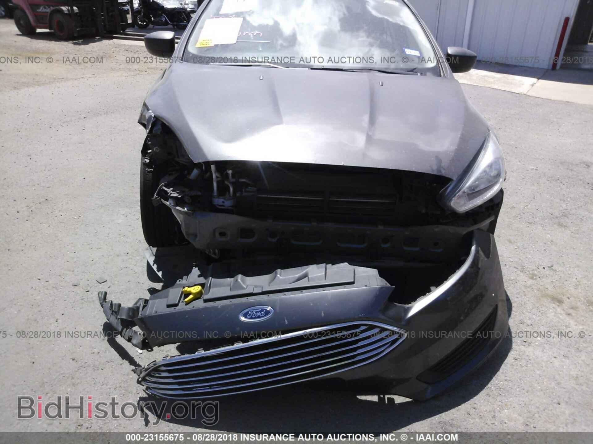 2016 Ford Focus - VIN: 1FADP3E29GL288768 - Фото 6