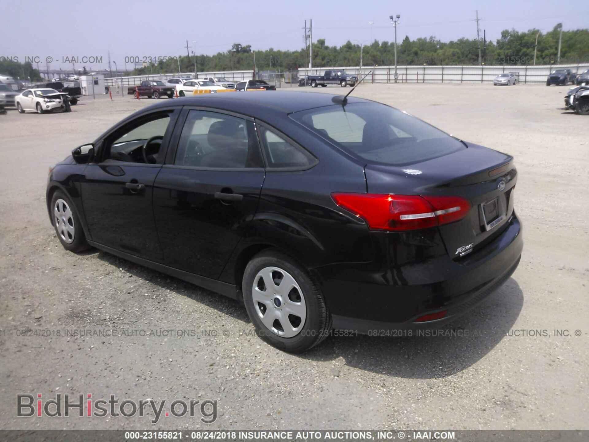 2016 Ford Focus - VIN: 1FADP3E26GL323797 - Фото 3