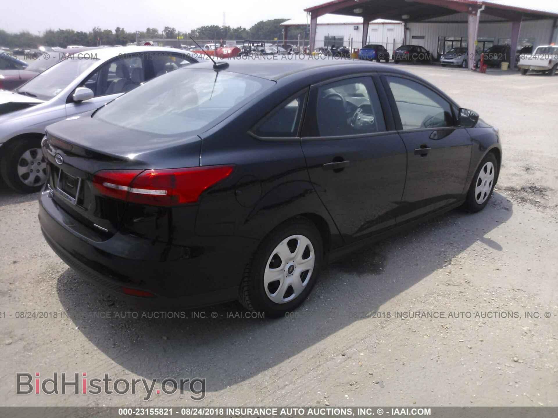 2016 Ford Focus - VIN: 1FADP3E26GL323797 - Фото 4