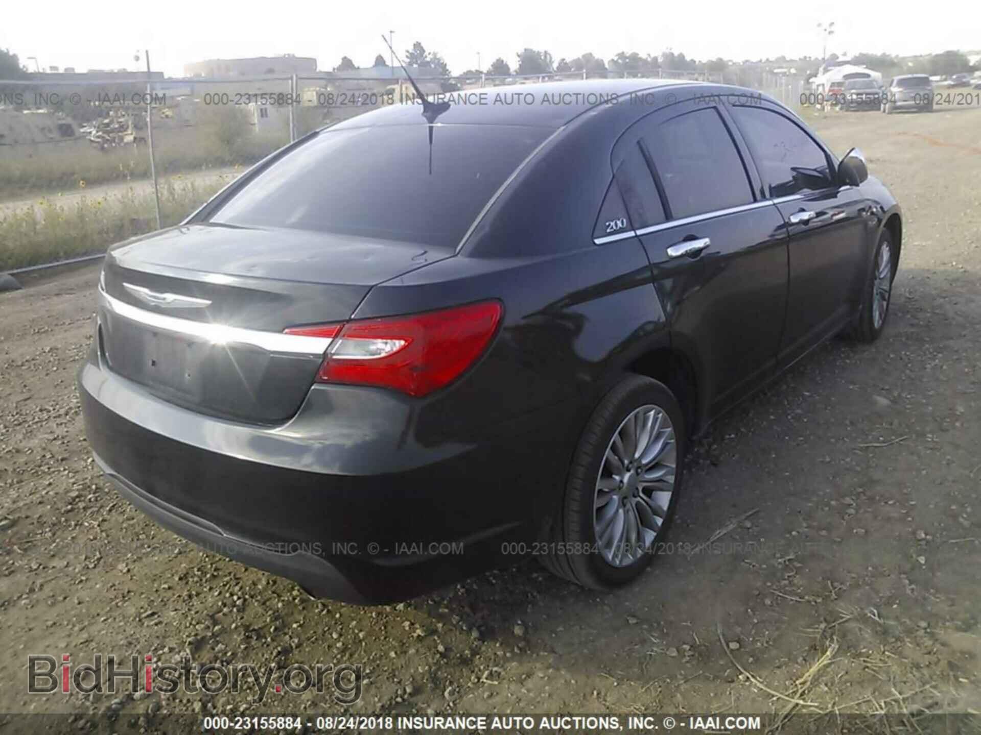 2011 Chrysler 200 - VIN: 1C3BC2FG4BN517523 - Фото 4