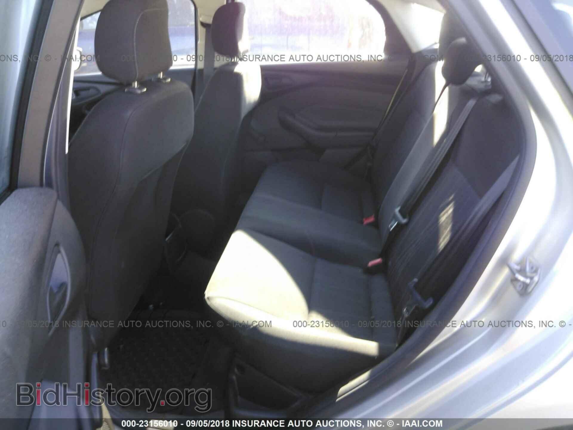 2016 Ford Focus - VIN: 1FADP3E2XGL300412 - Photo 8