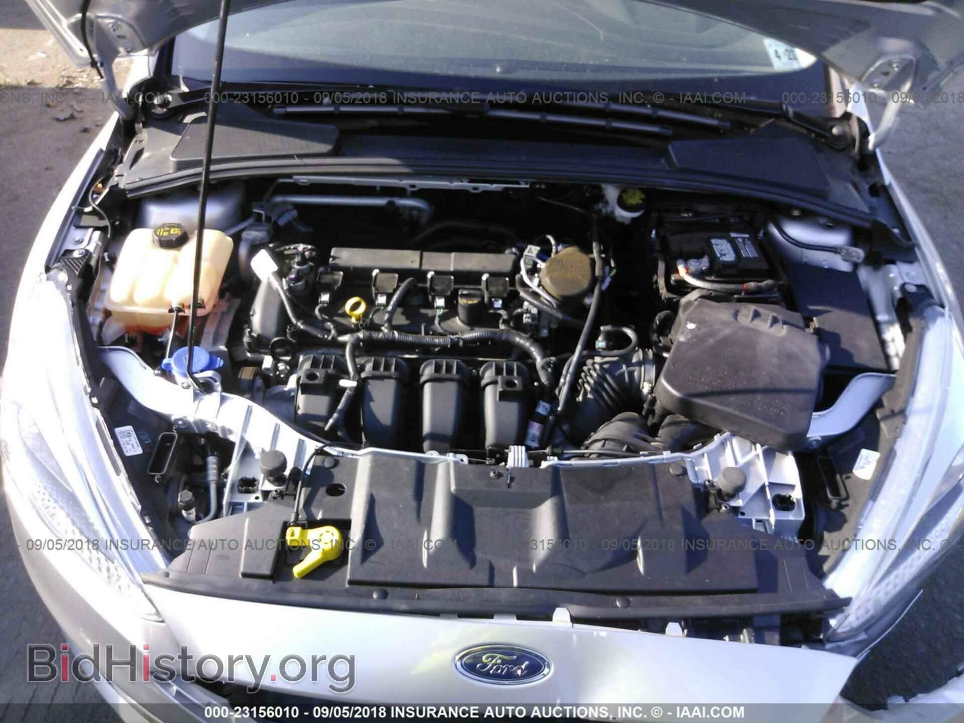2016 Ford Focus - VIN: 1FADP3E2XGL300412 - Photo 10