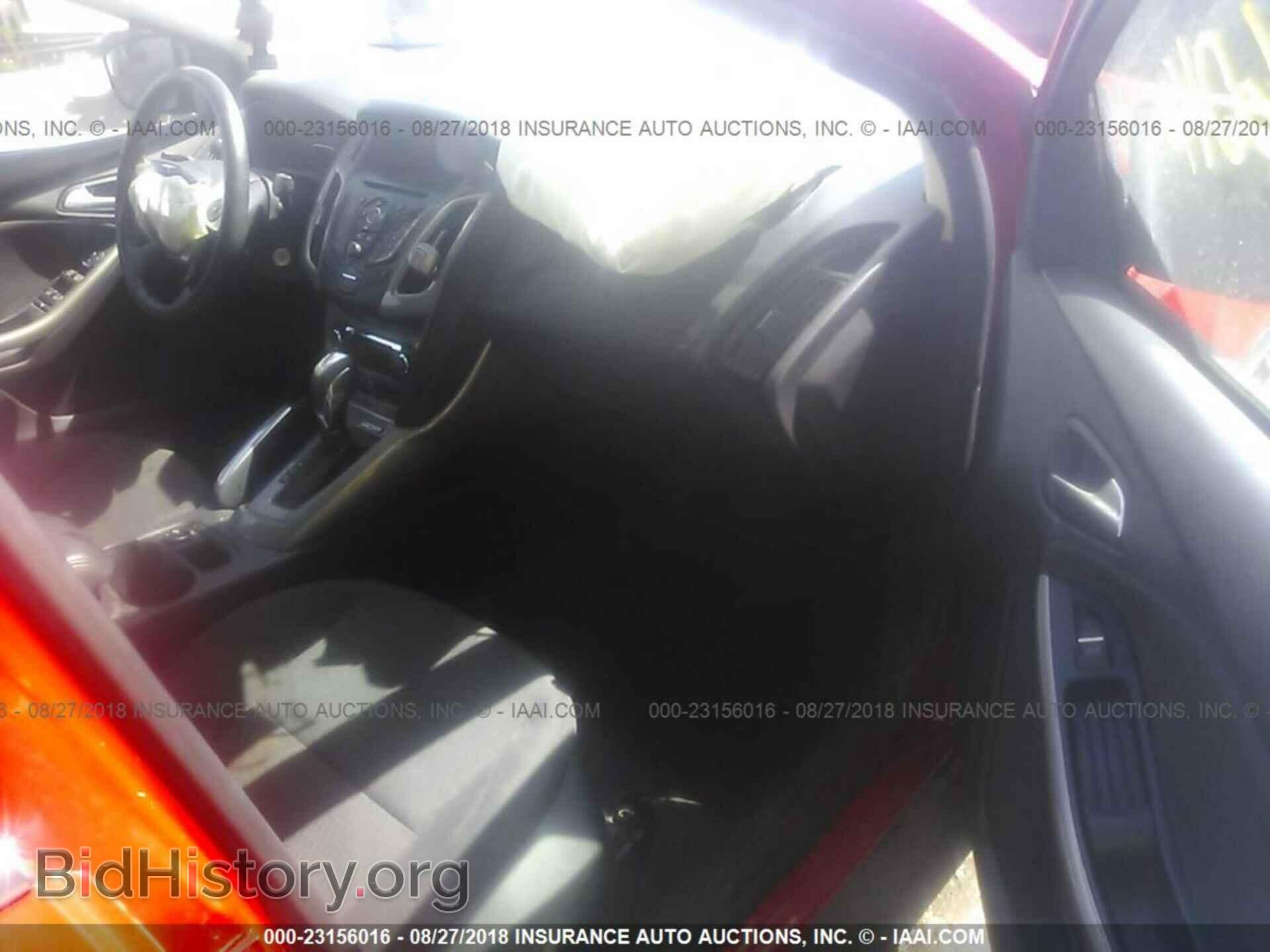 2012 Ford Focus - VIN: 1FAHP3H26CL252379 - Photo 5