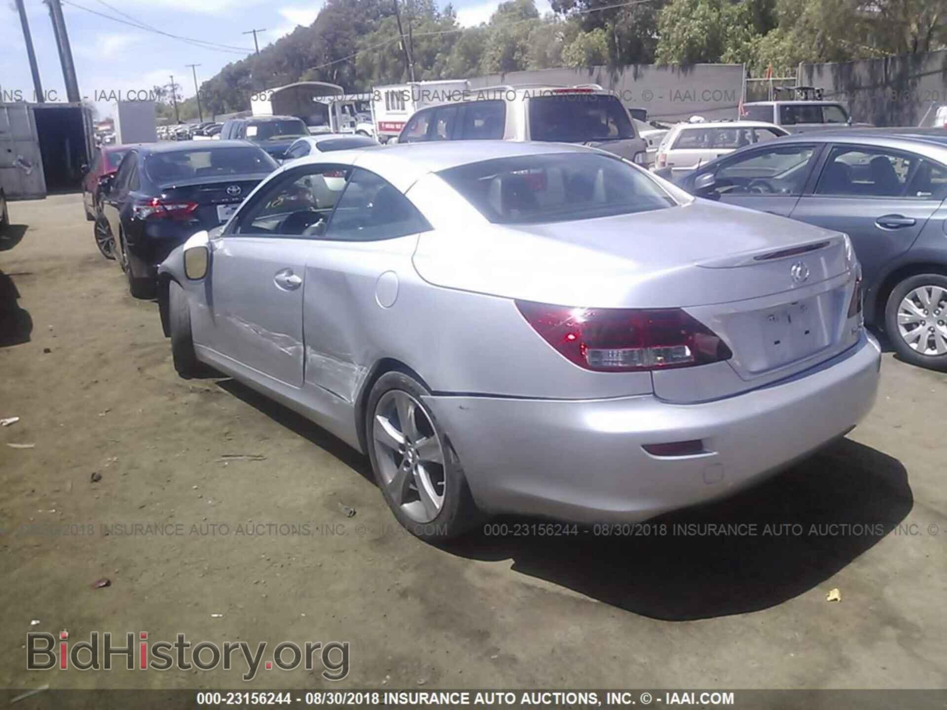2011 Lexus Is - VIN: JTHFF2C21B2516083 - Photo 3