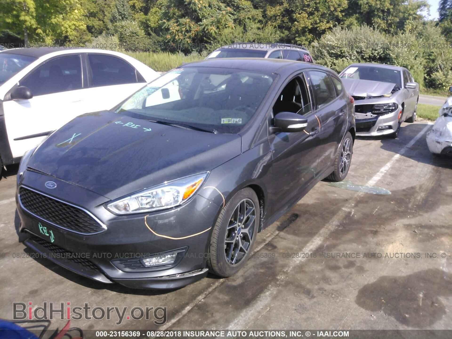 2015 Ford Focus - VIN: 1FADP3K28FL381378 - Photo 2