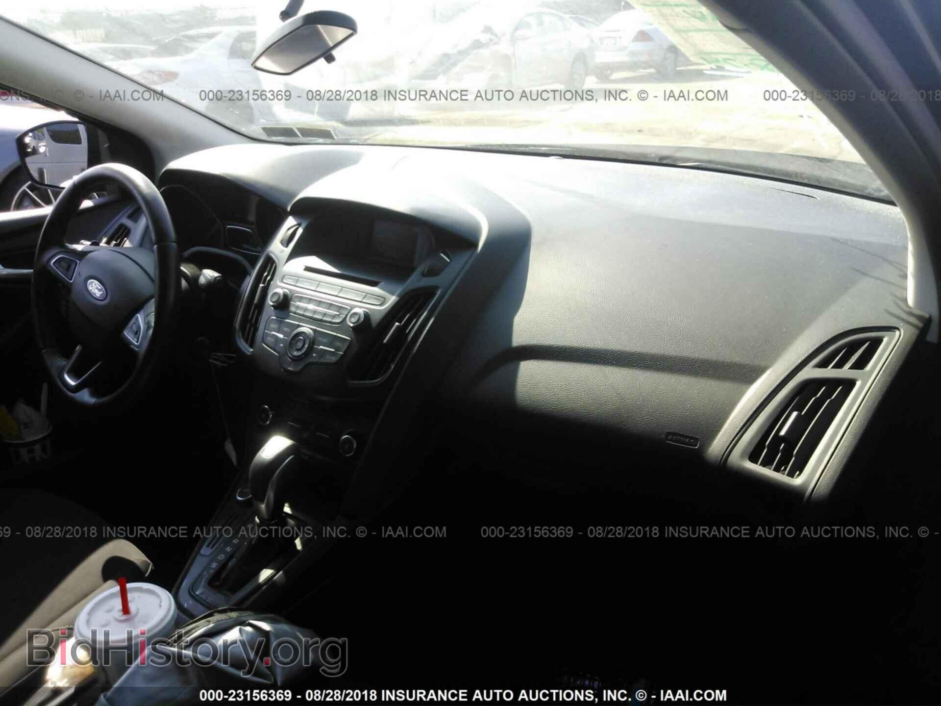 2015 Ford Focus - VIN: 1FADP3K28FL381378 - Photo 5