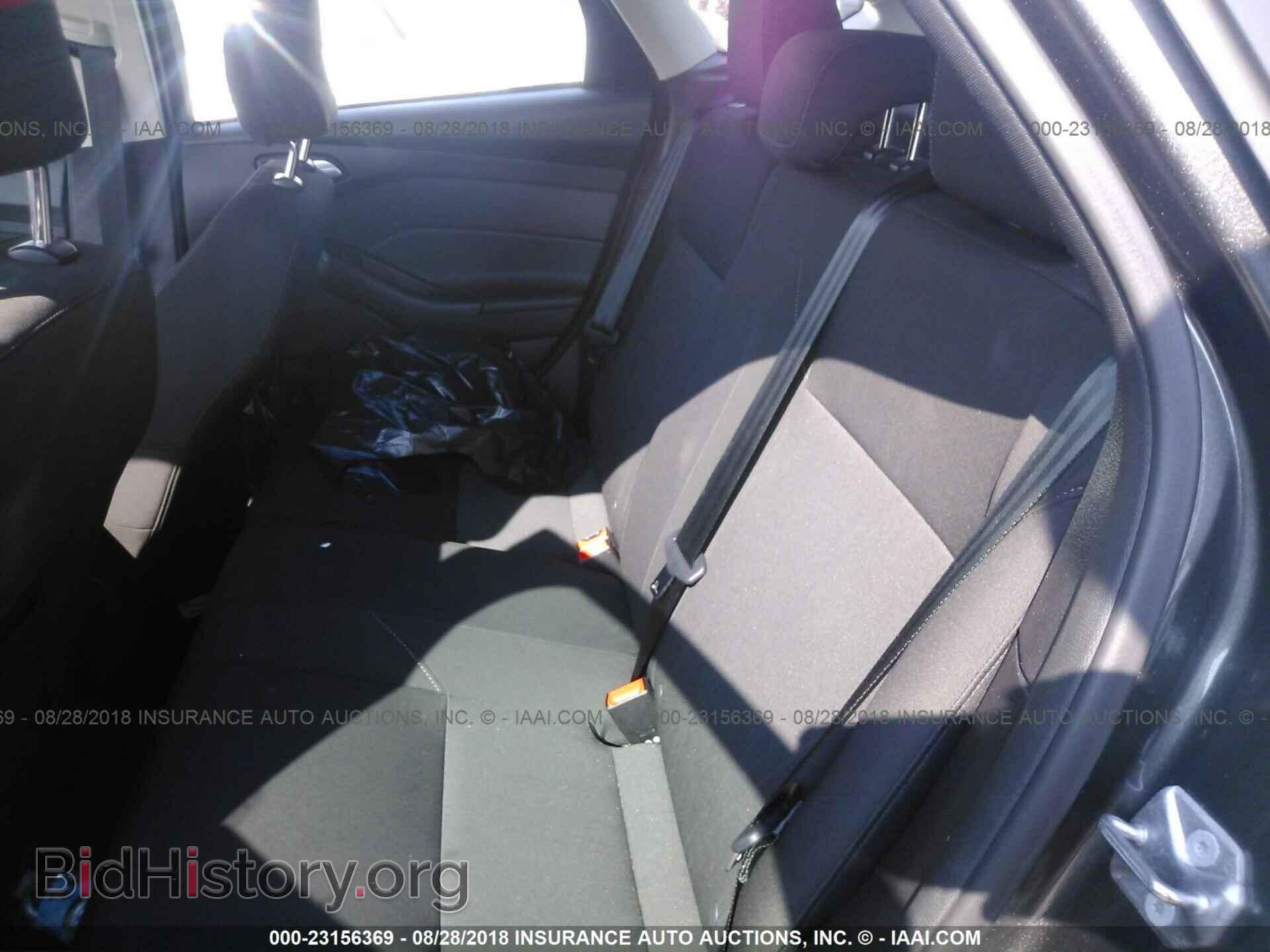 2015 Ford Focus - VIN: 1FADP3K28FL381378 - Photo 8