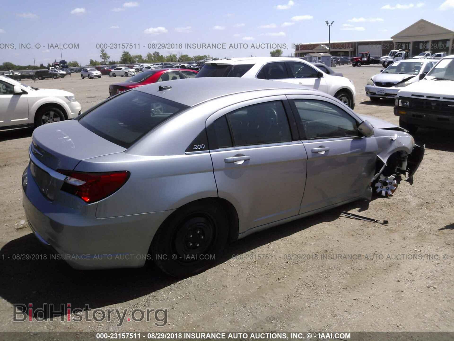 2013 Chrysler 200 - VIN: 1C3CCBBB8DN667118 - Photo 4