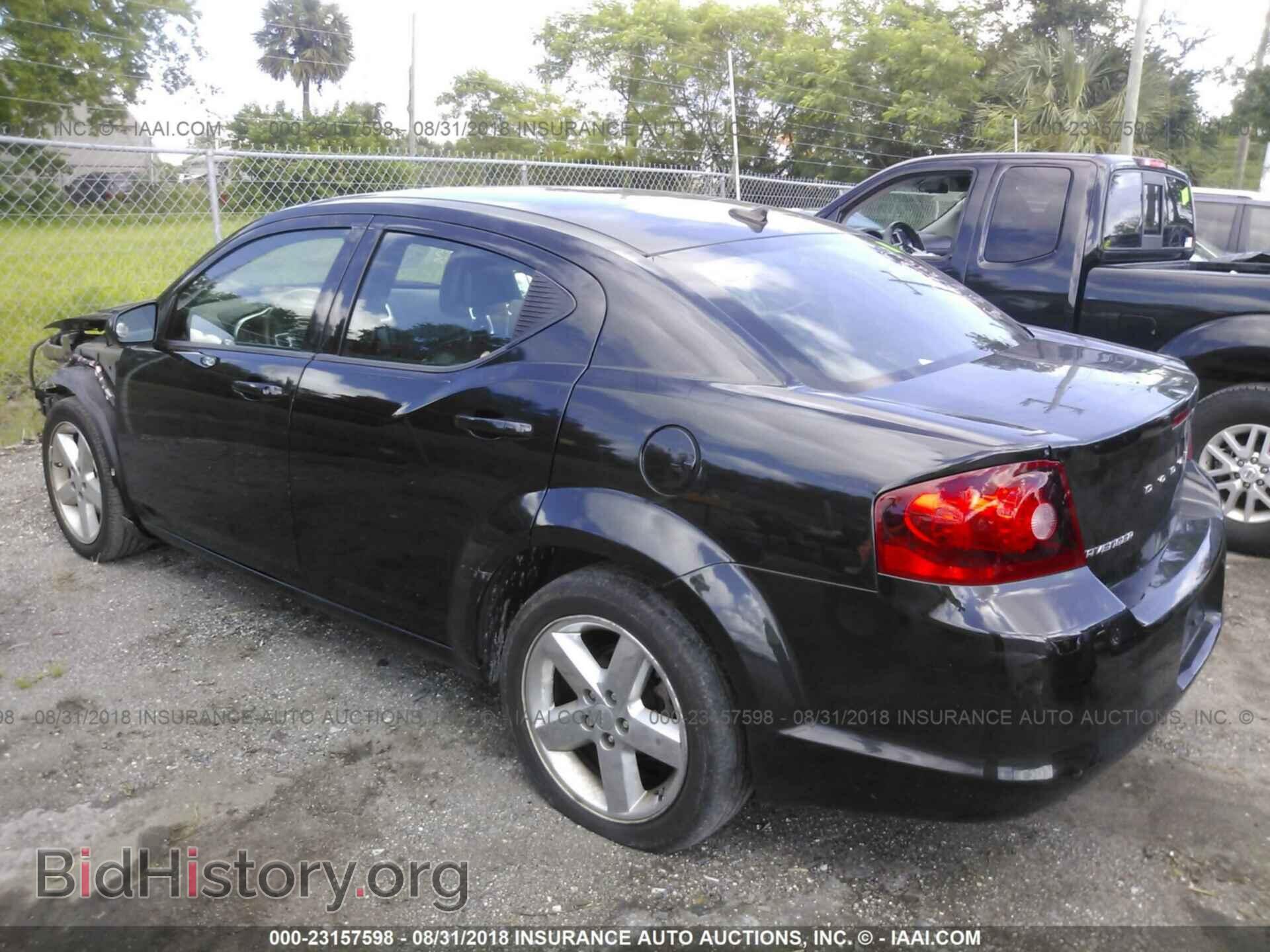 2011 Dodge Avenger - VIN: 1B3BD2FB8BN501873 - Фото 3