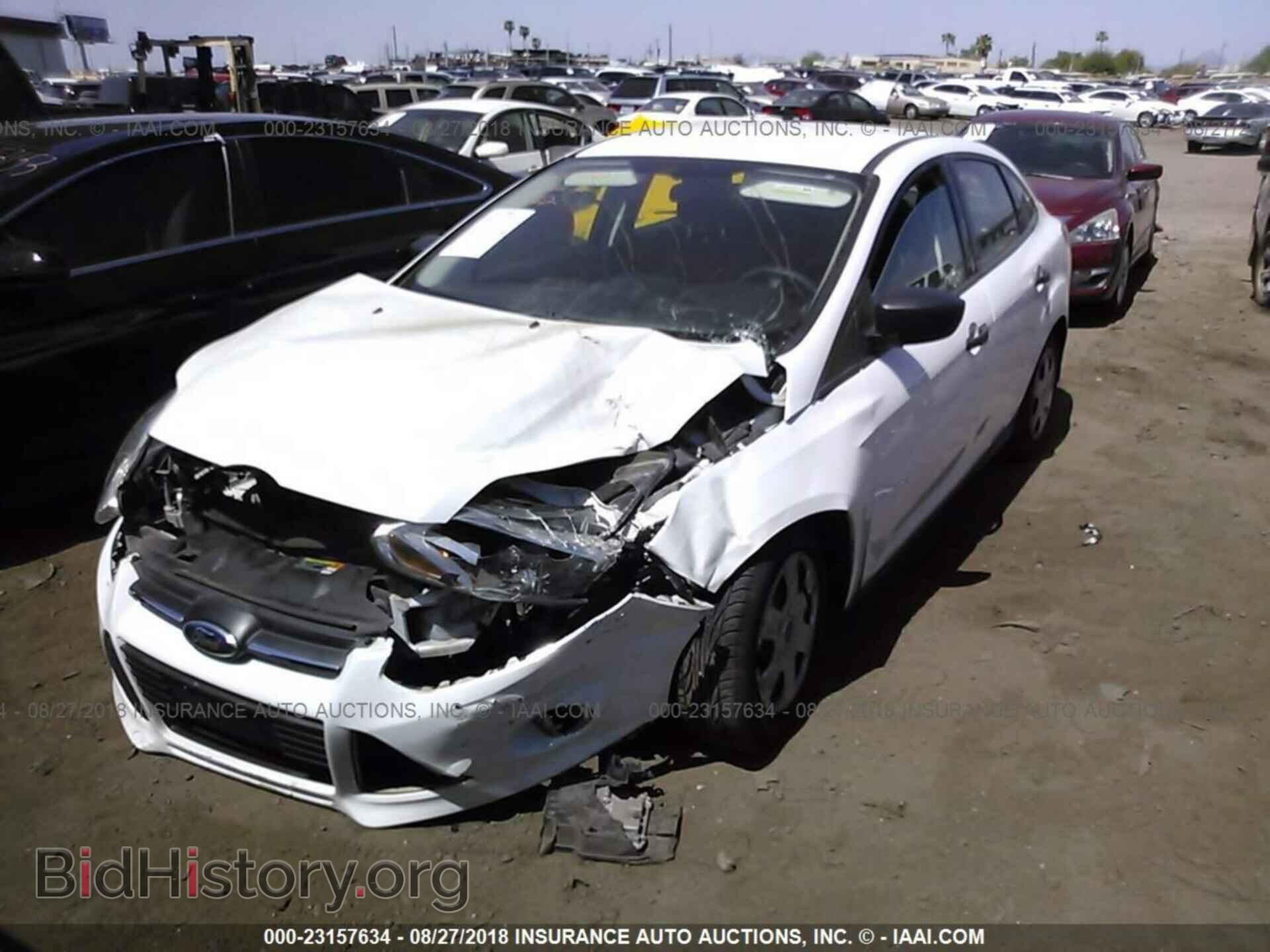 2012 Ford Focus - VIN: 1FAHP3E29CL478095 - Фото 2