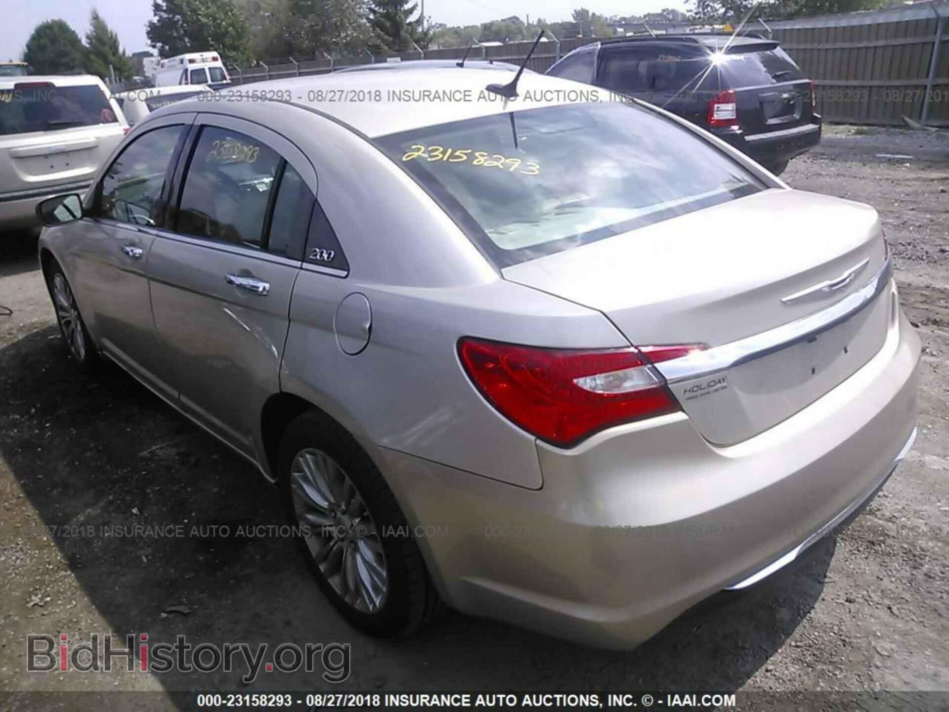 2013 Chrysler 200 - VIN: 1C3CCBCG7DN622763 - Photo 3