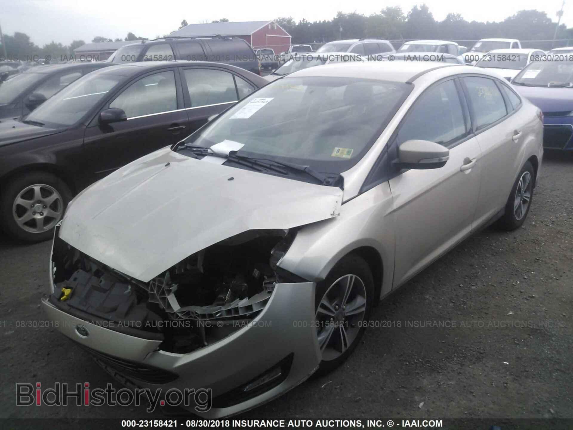2017 Ford Focus - VIN: 1FADP3FE4HL309746 - Photo 2