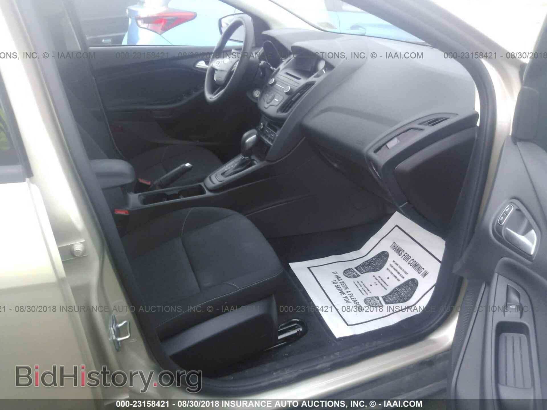 2017 Ford Focus - VIN: 1FADP3FE4HL309746 - Photo 5