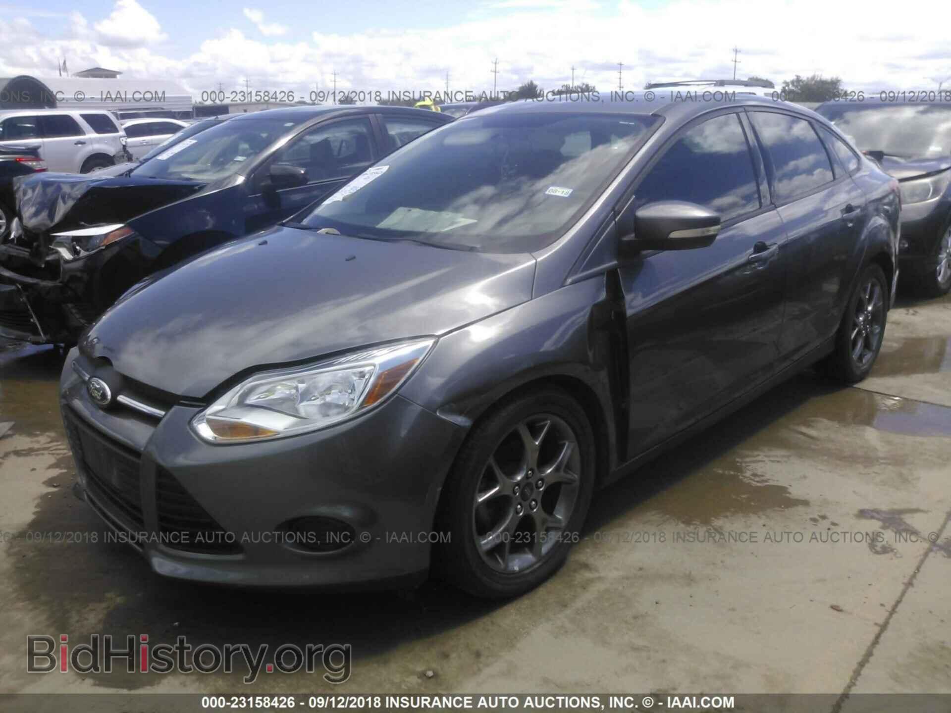 2013 Ford Focus - VIN: 1FADP3F28DL337016 - Photo 2