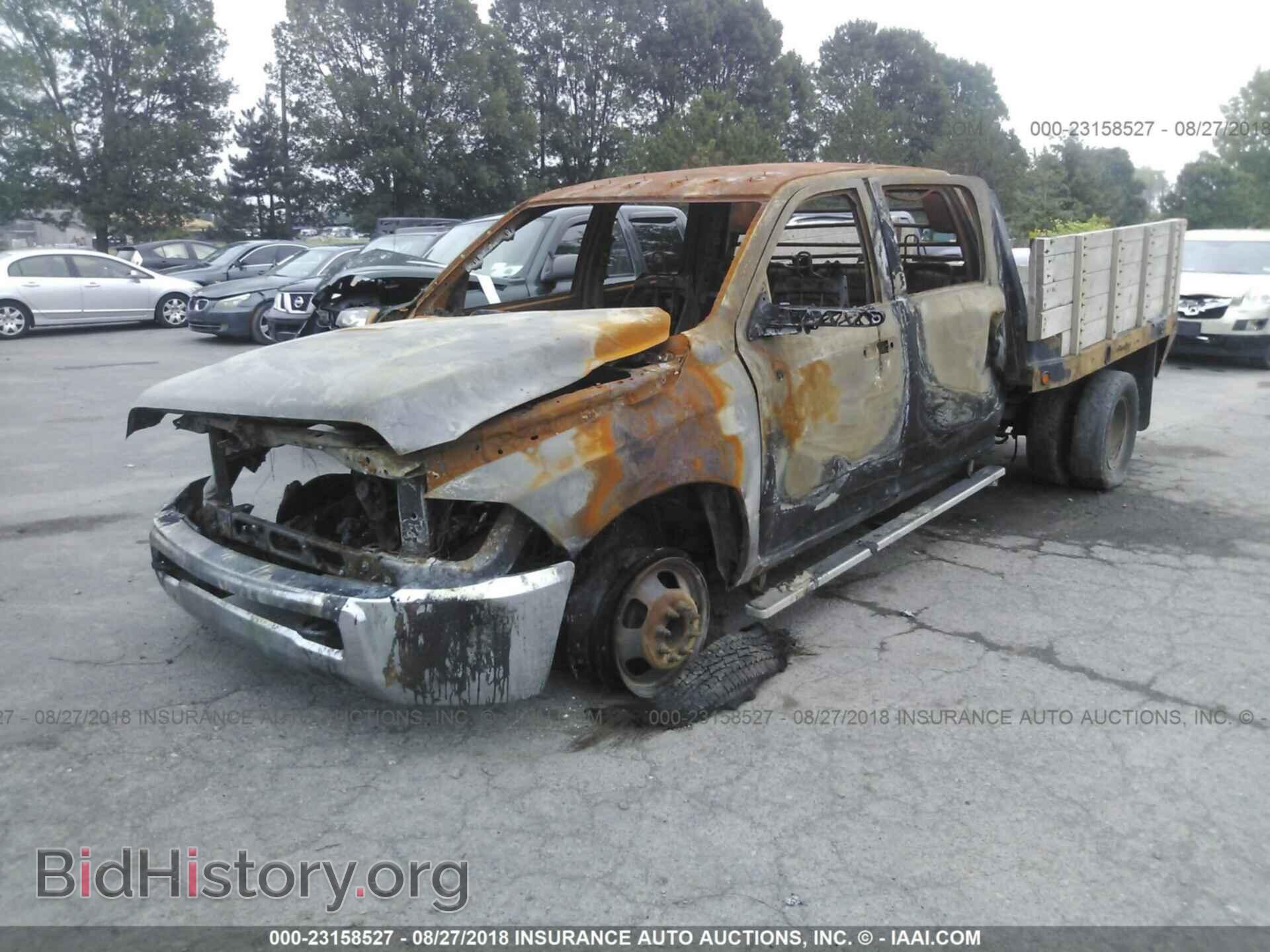 2015 Ram 3500 - VIN: 3C7WRTCJ3FG562441 - Фото 2