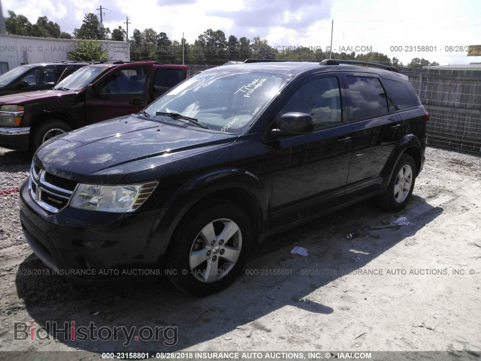 2011 Dodge Journey - VIN: 3D4PG1FG8BT532805 - Фото 2