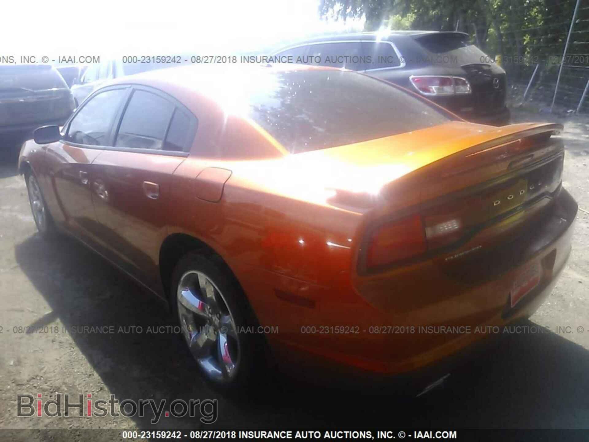 2011 Dodge Charger - VIN: 2B3CL3CG2BH590037 - Photo 3