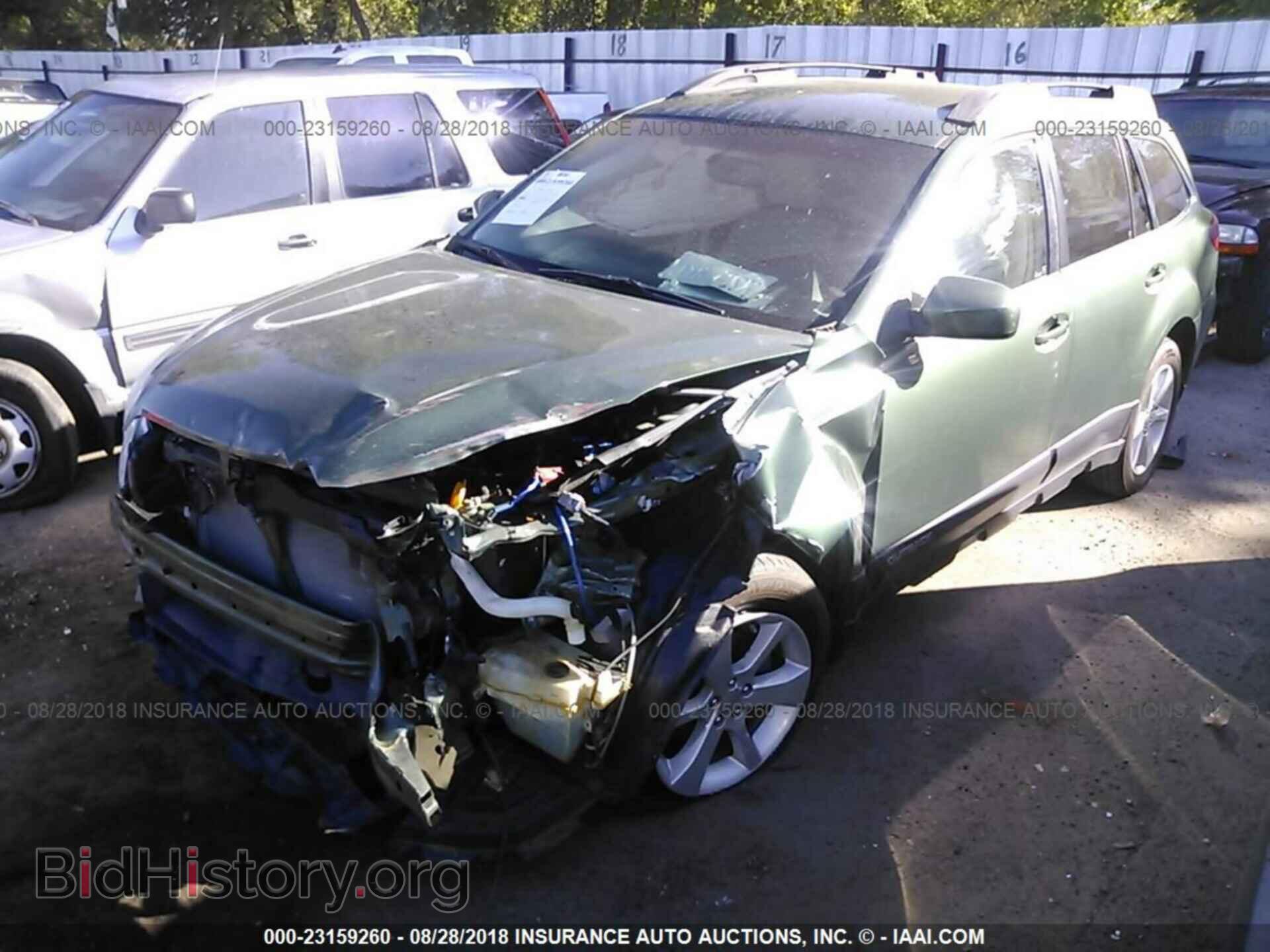 2014 Subaru Outback - VIN: 4S4BRCCC4E3295563 - Фото 2