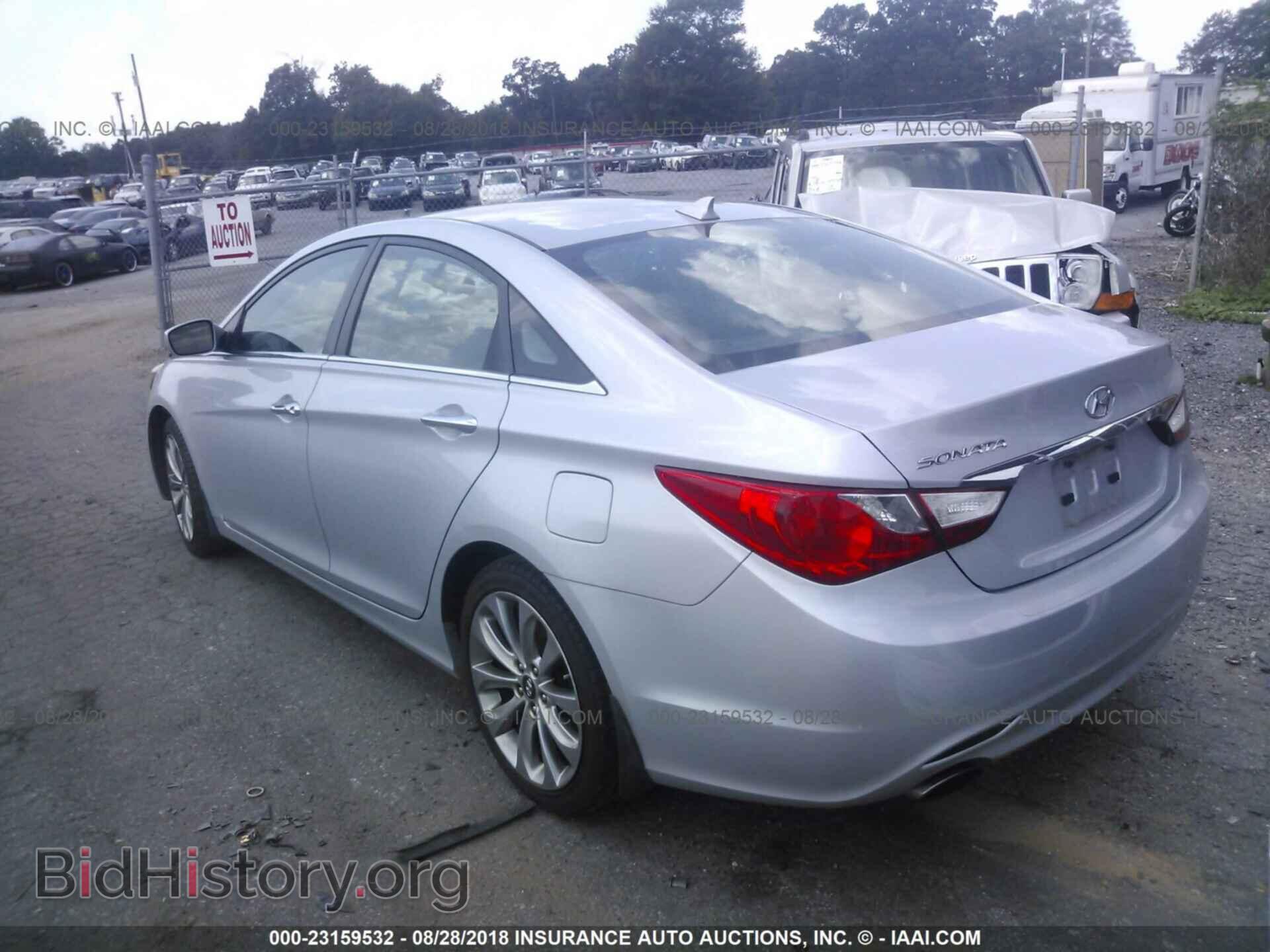 2012 Hyundai Sonata - VIN: 5NPEC4AC5CH421636 - Фото 3