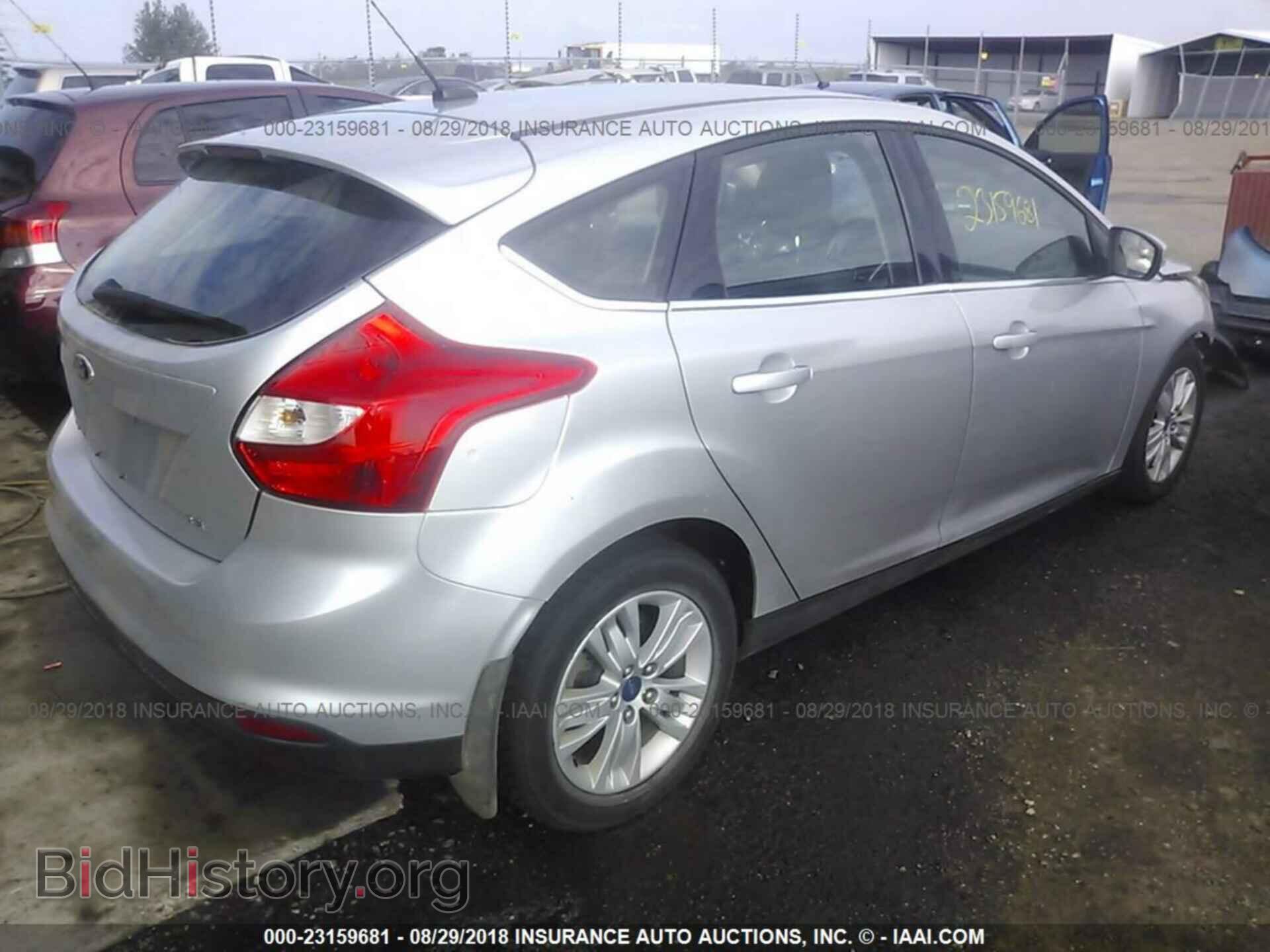 2012 Ford Focus - VIN: 1FAHP3M23CL250840 - Photo 4