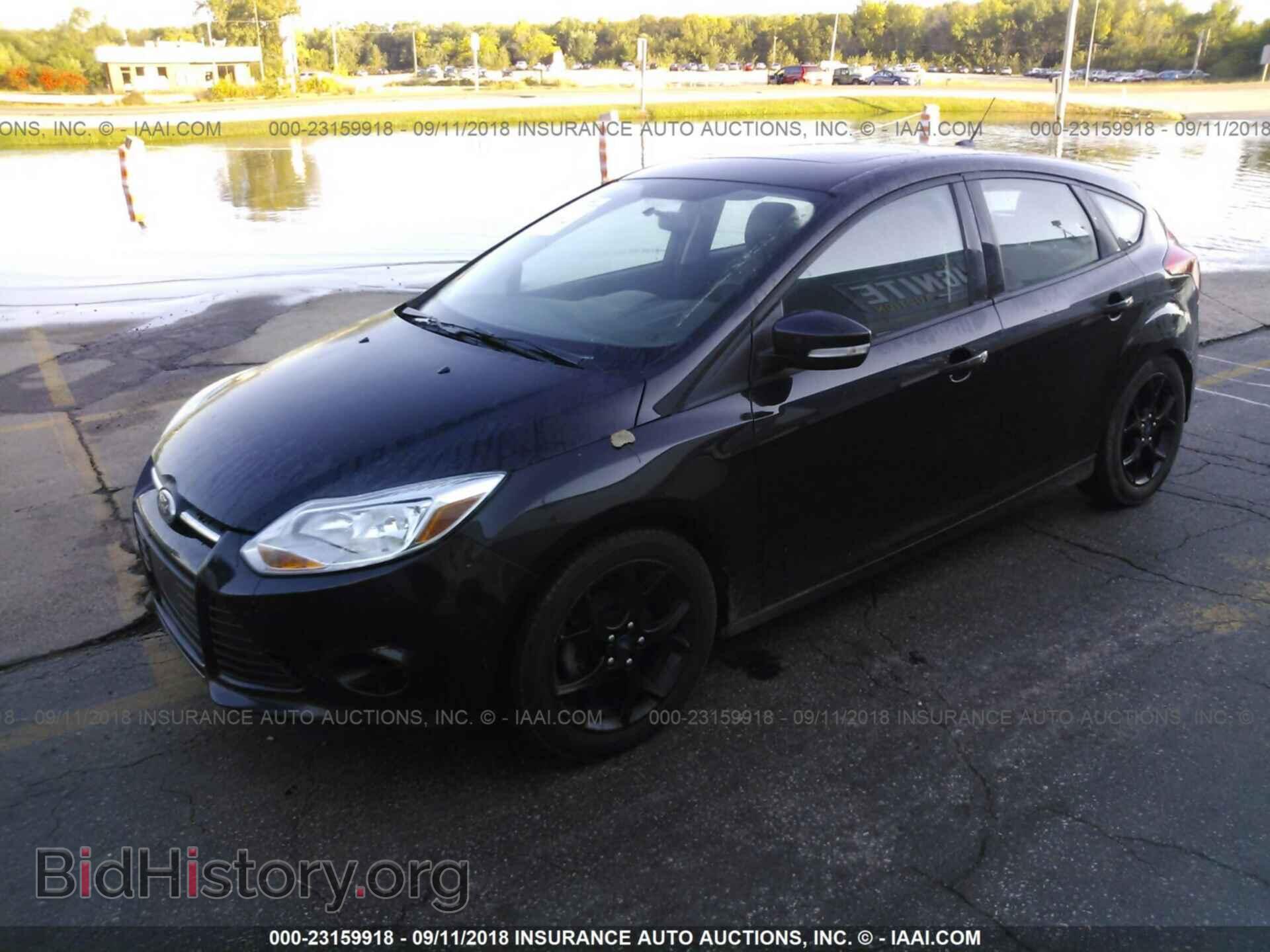 2014 Ford Focus - VIN: 1FADP3K29EL142839 - Фото 2