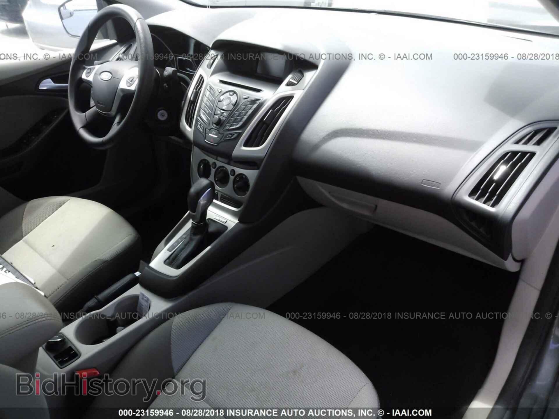 2014 Ford Focus - VIN: 1FADP3F23EL451863 - Photo 5