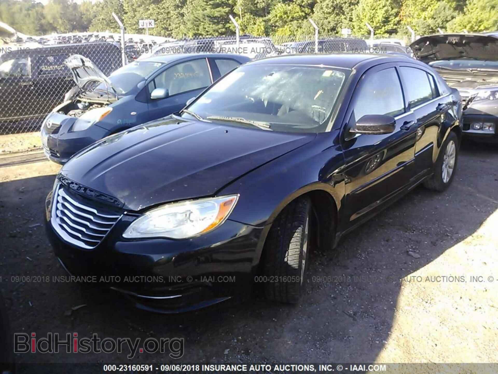 2012 Chrysler 200 - VIN: 1C3CCBBB3CN204933 - Фото 2