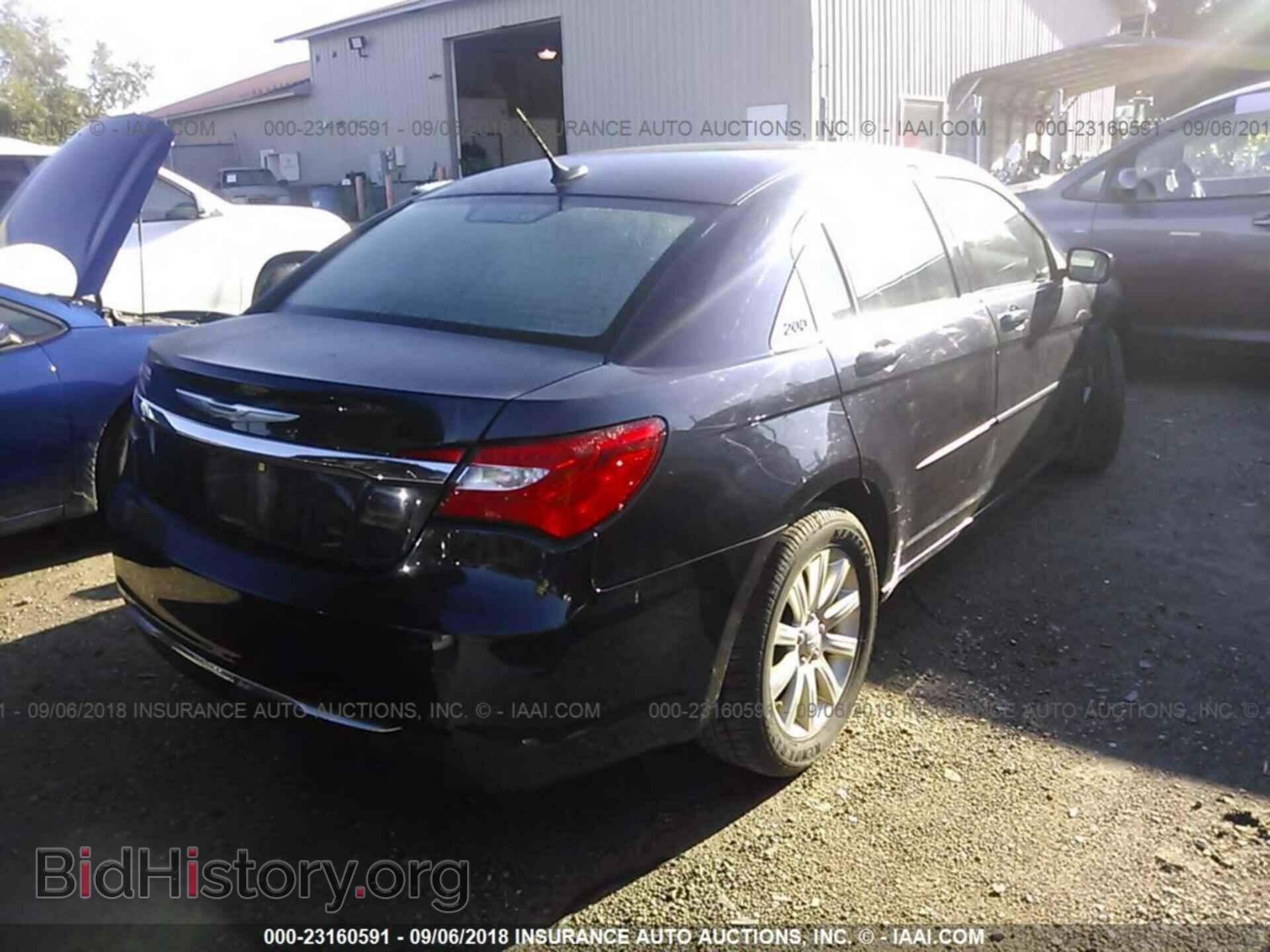 2012 Chrysler 200 - VIN: 1C3CCBBB3CN204933 - Фото 4
