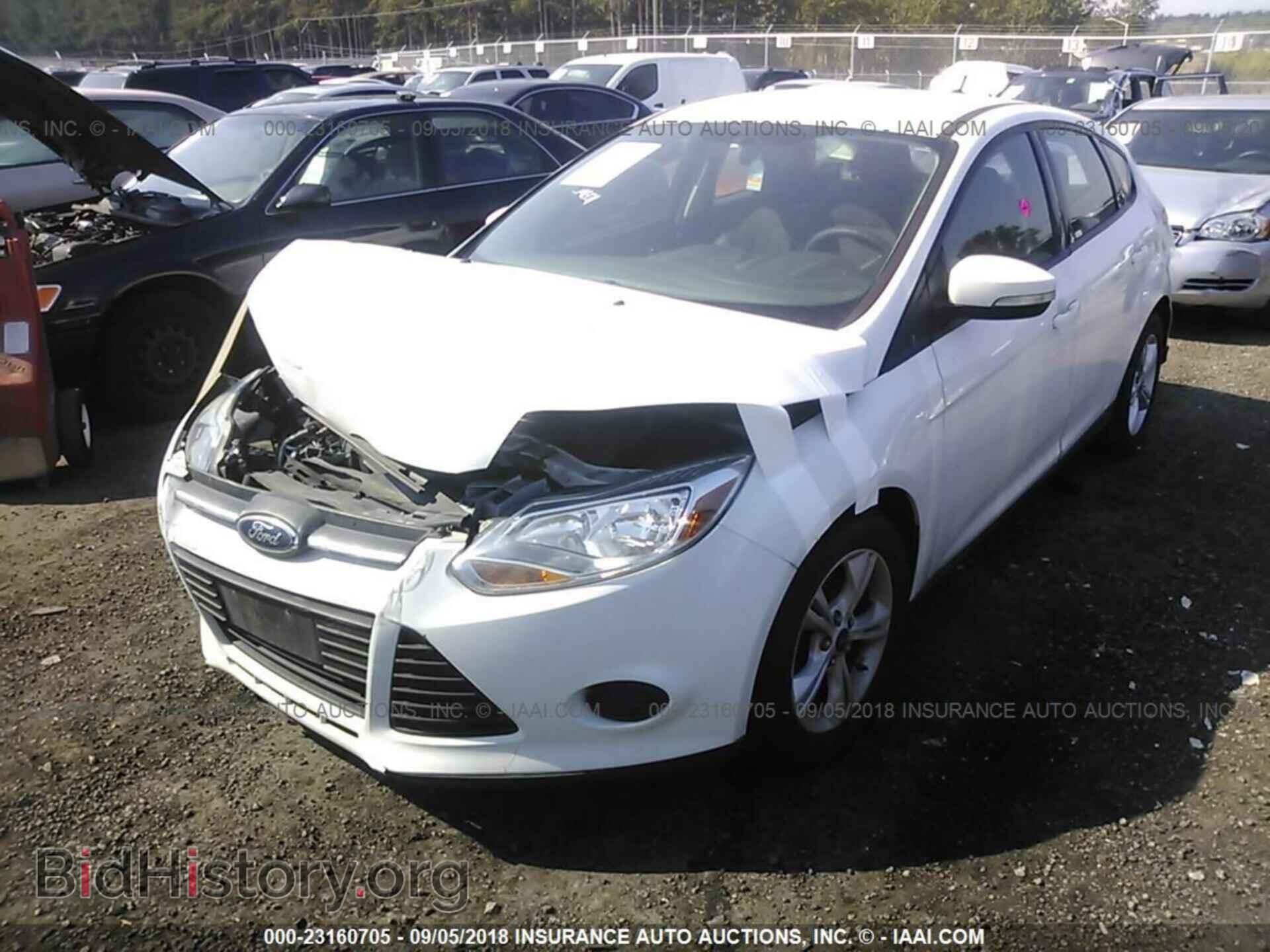 2014 Ford Focus - VIN: 1FADP3K21EL400190 - Фото 2