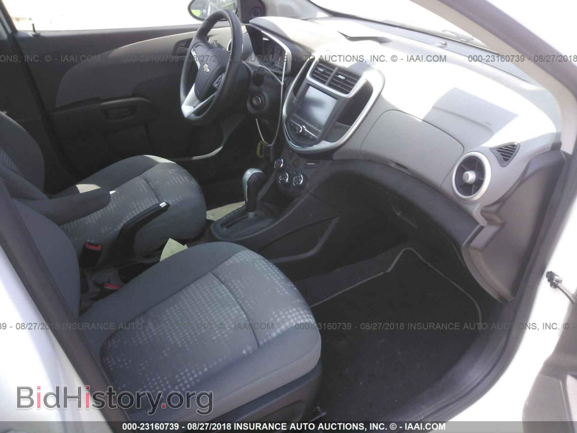 2017 CHEVROLET SONIC - VIN: 1G1JG6SH8H4175678 - Фото 5