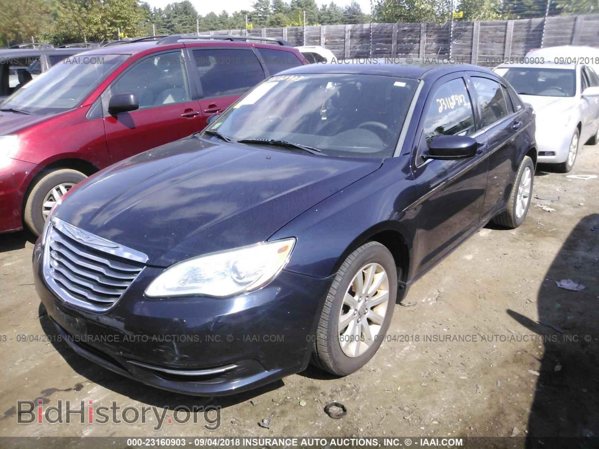 2012 Chrysler 200 - VIN: 1C3CCBBBXCN172594 - Фото 2