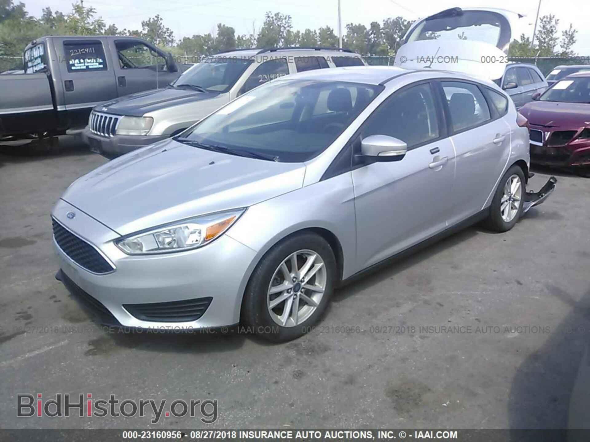 2015 Ford Focus - VIN: 1FADP3K26FL239482 - Photo 2