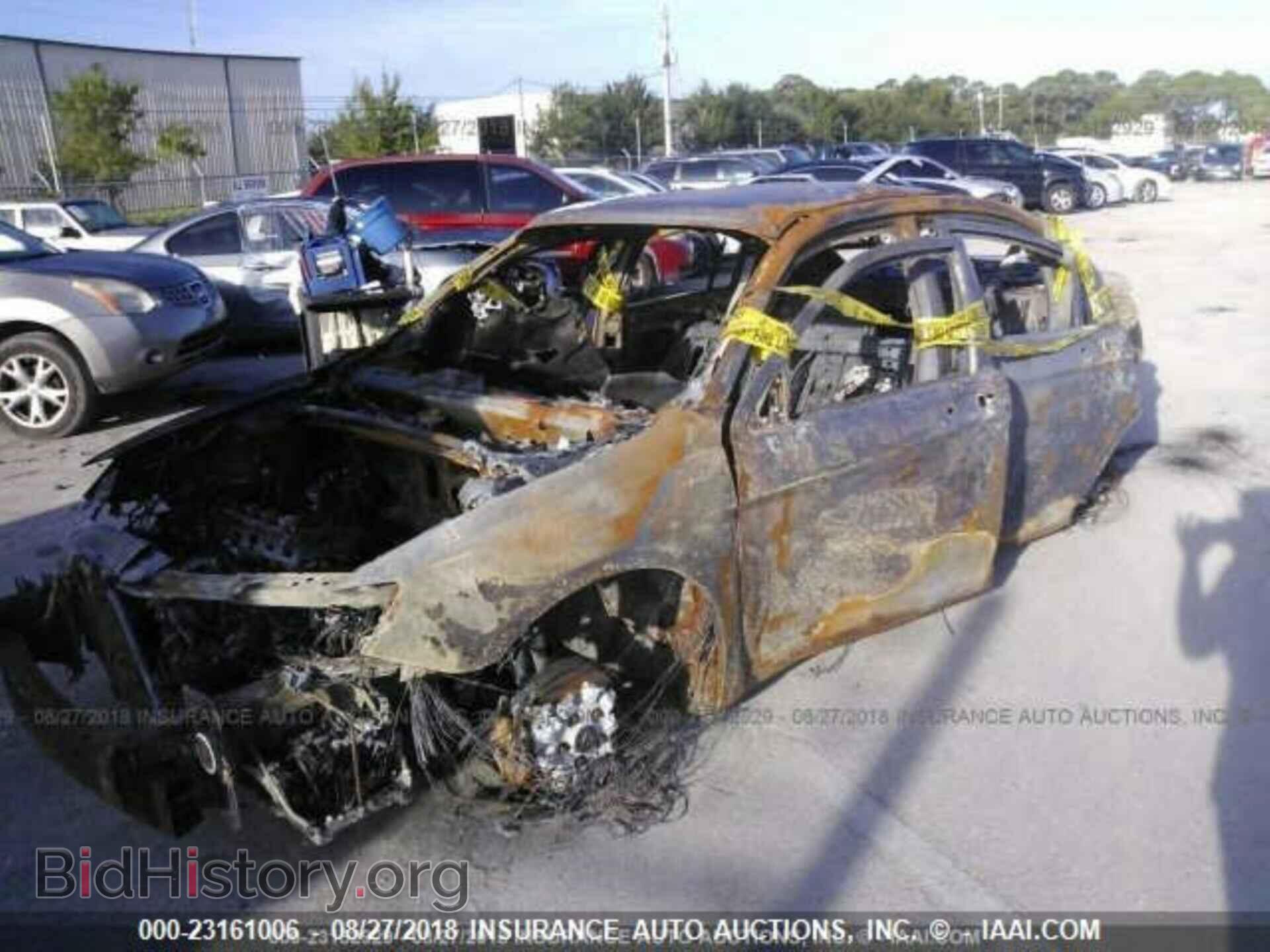2012 Chrysler 200 - VIN: 1C3CCBBB9CN180735 - Photo 2