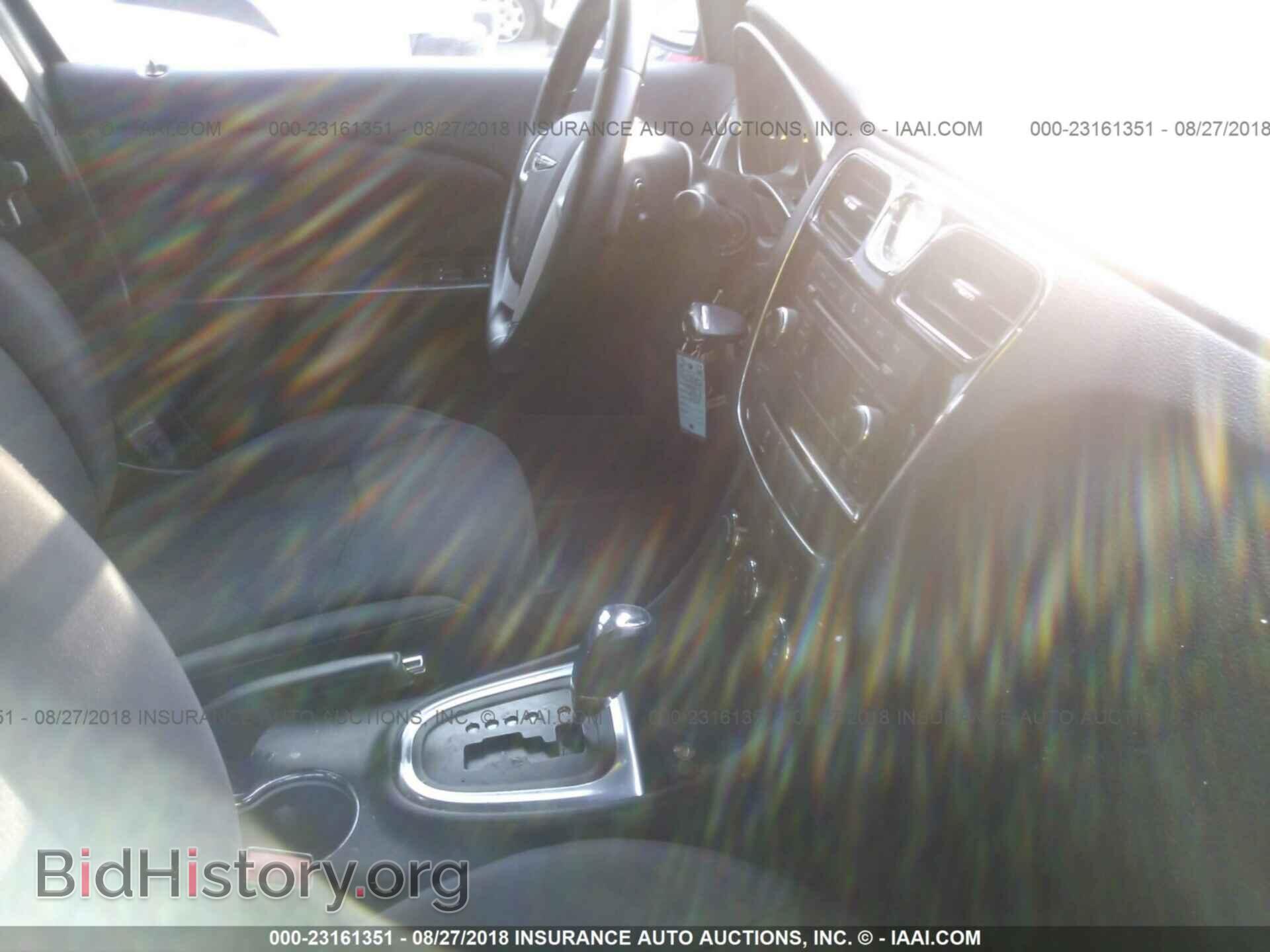 2013 Chrysler 200 - VIN: 1C3CCBBG1DN718096 - Photo 5