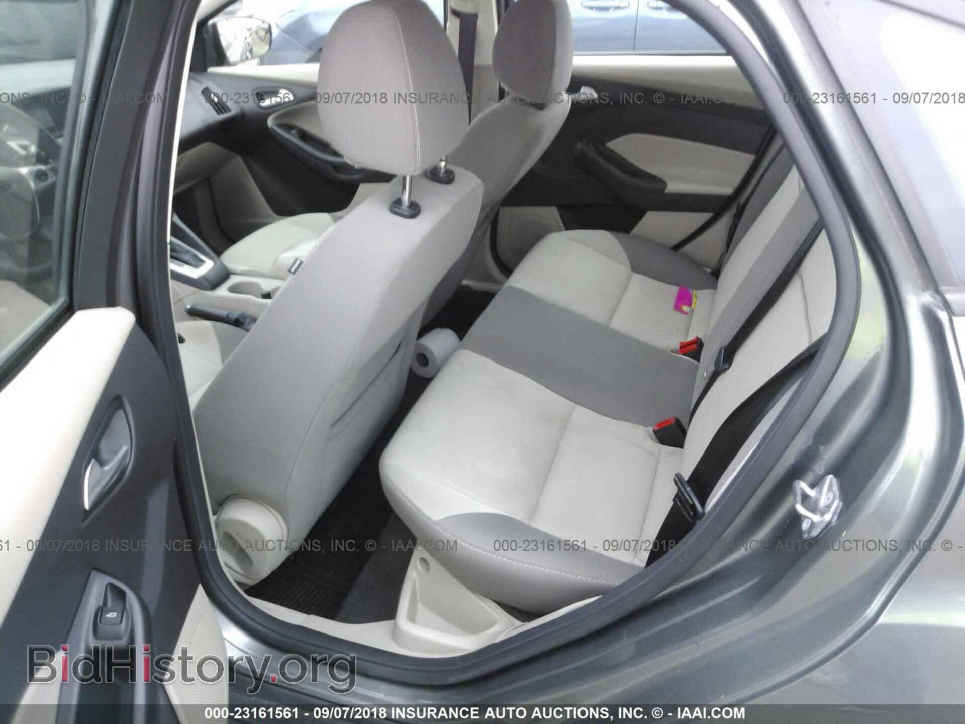 2014 Ford Focus - VIN: 1FADP3F23EL265840 - Photo 8