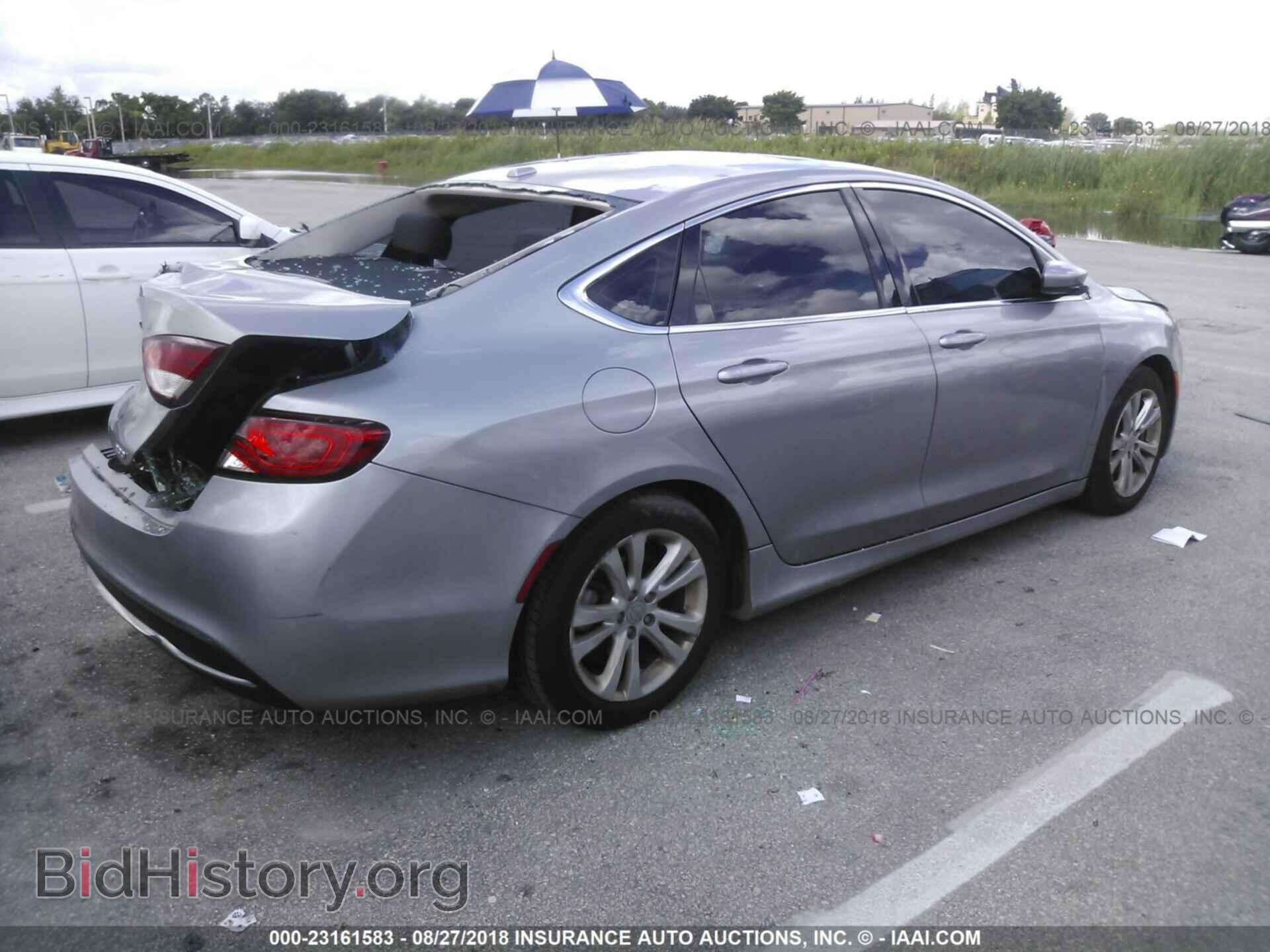 2015 Chrysler 200 - VIN: 1C3CCCAB7FN687340 - Photo 4