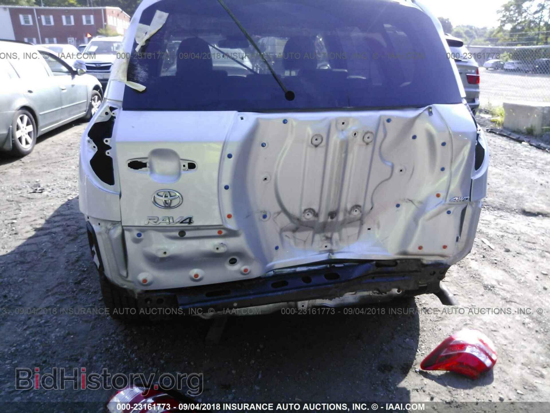 2011 Toyota Rav4 - VIN: 2T3DK4DV6BW056872 - Фото 6