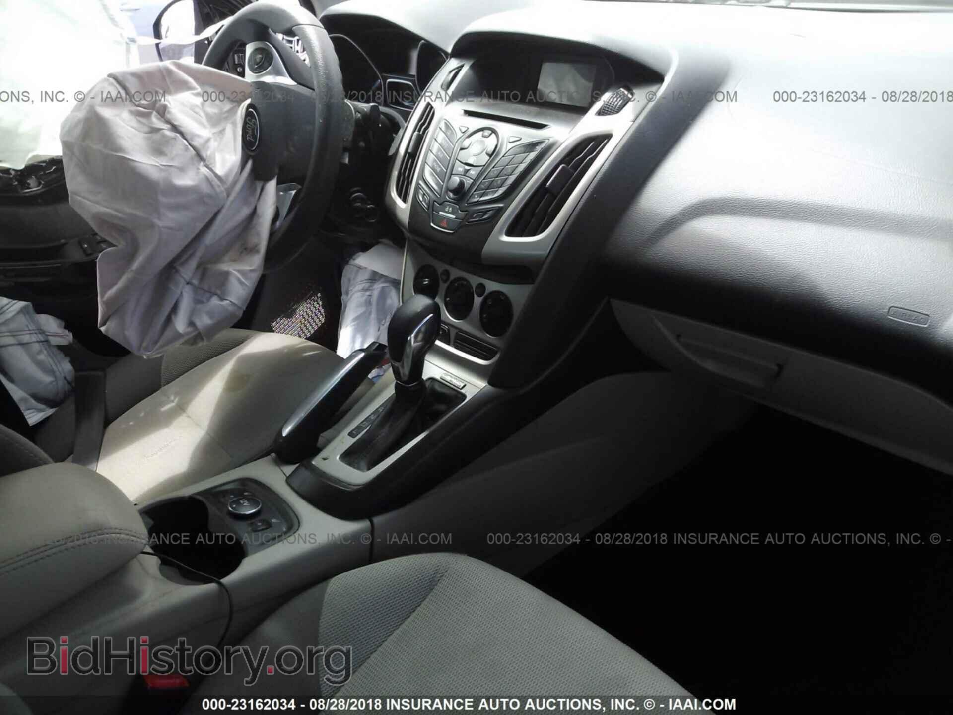 2013 Ford Focus - VIN: 1FADP3F24DL152333 - Photo 5