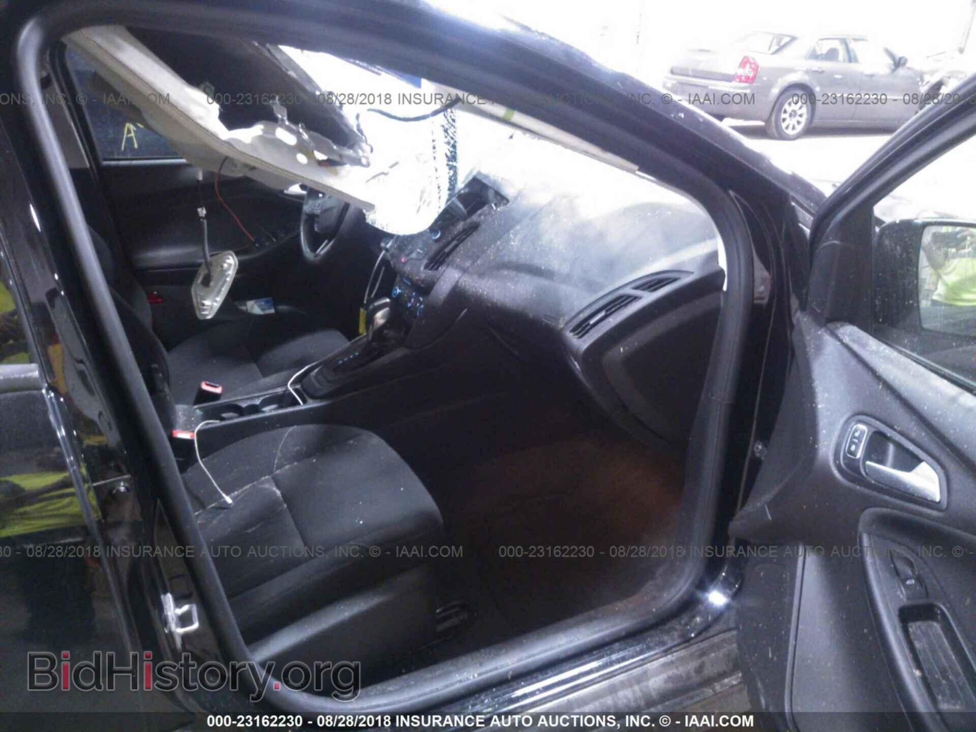 2016 Ford Focus - VIN: 1FADP3F27GL396787 - Фото 5