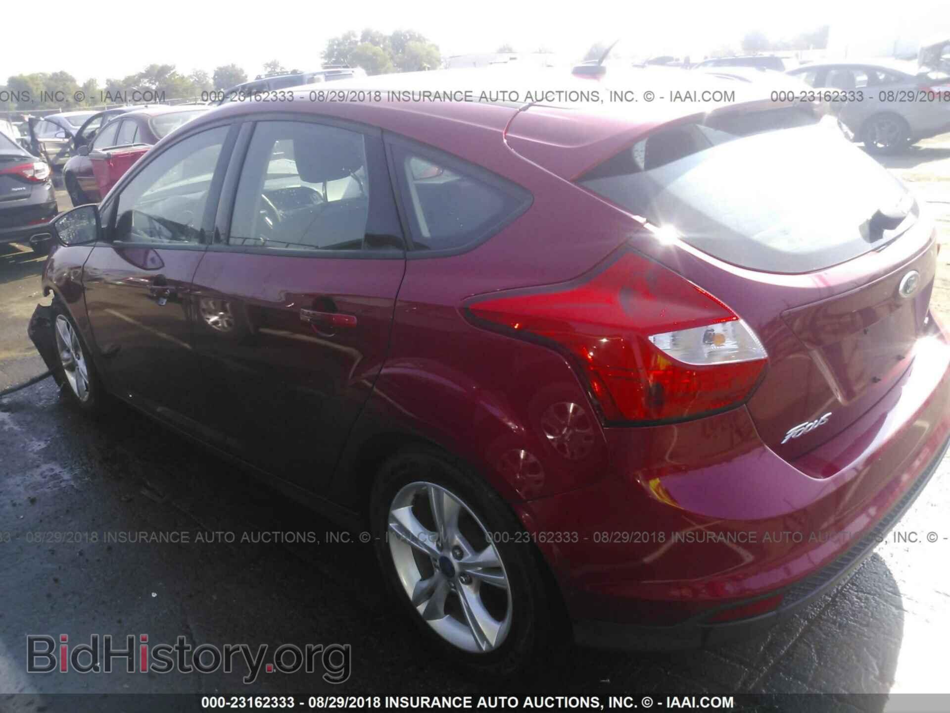 2012 Ford Focus - VIN: 1FAHP3K28CL153409 - Photo 3
