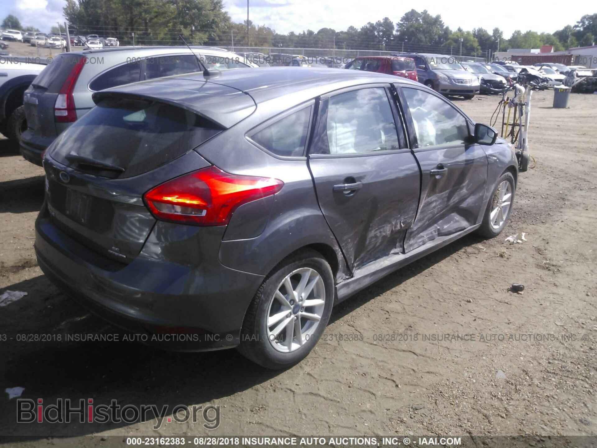 2016 Ford Focus - VIN: 1FADP3K29GL376658 - Фото 4