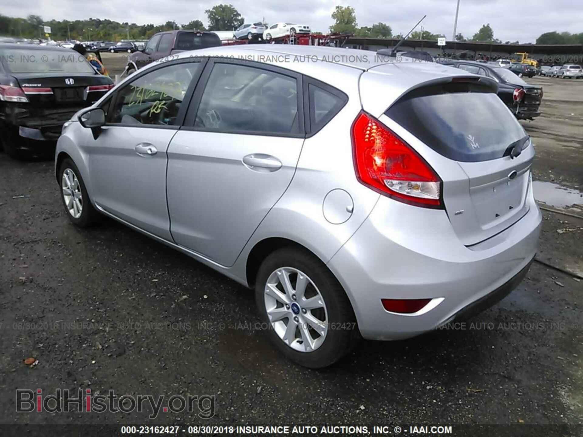 2011 Ford Fiesta - VIN: 3FADP4EJ8BM233068 - Фото 3
